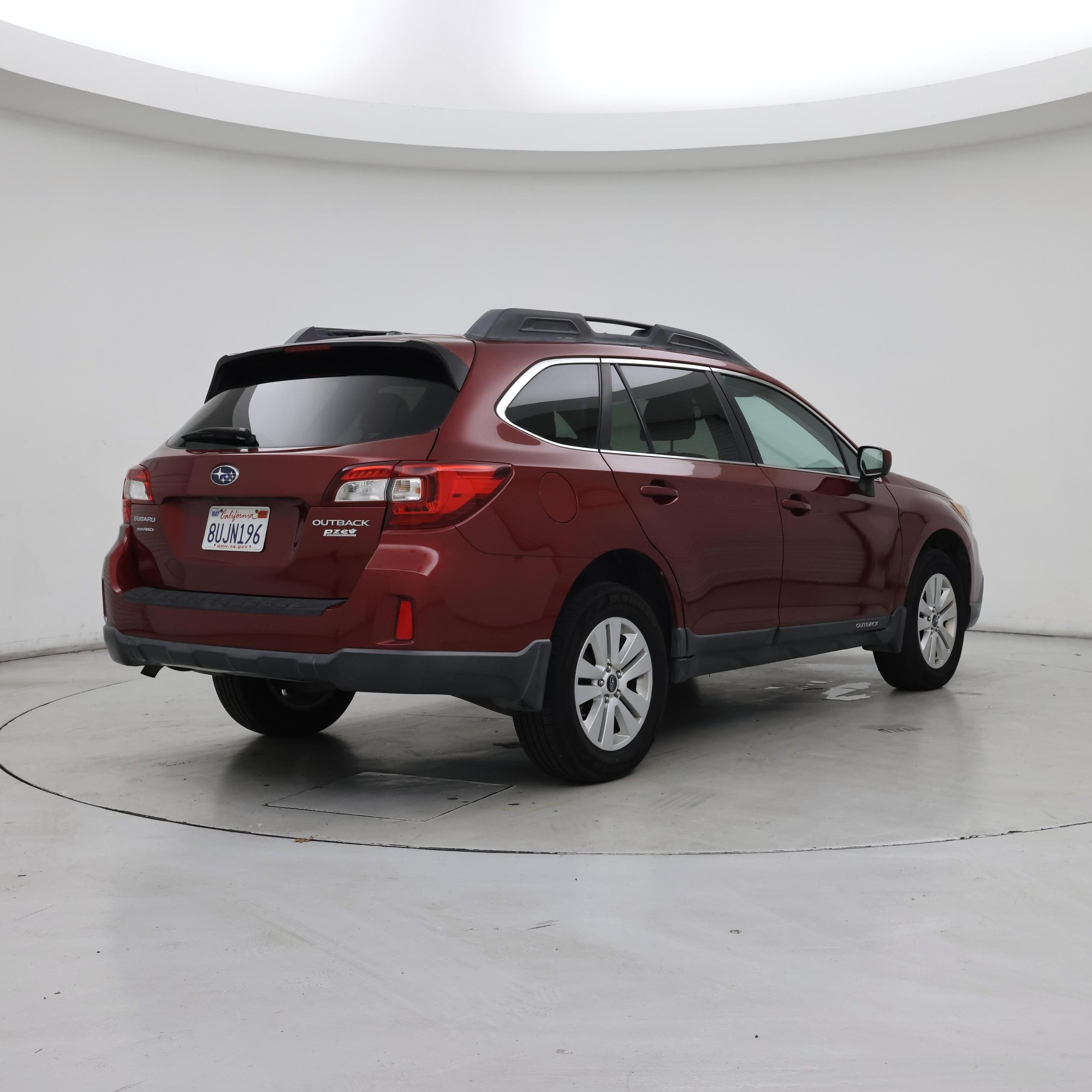Thumbnail: 2015 Subaru Outback - 8