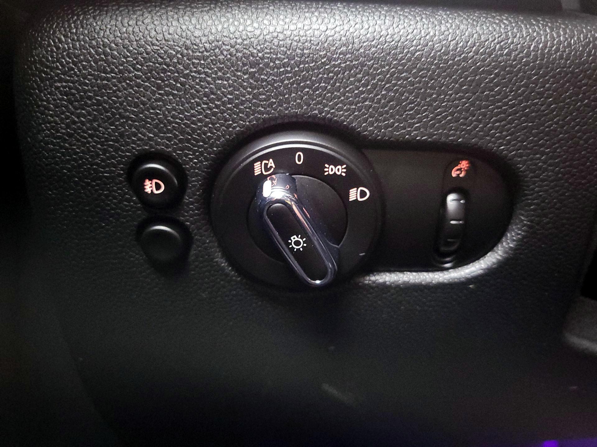 Thumbnail: 2020 MINI Cooper Hardtop - 13