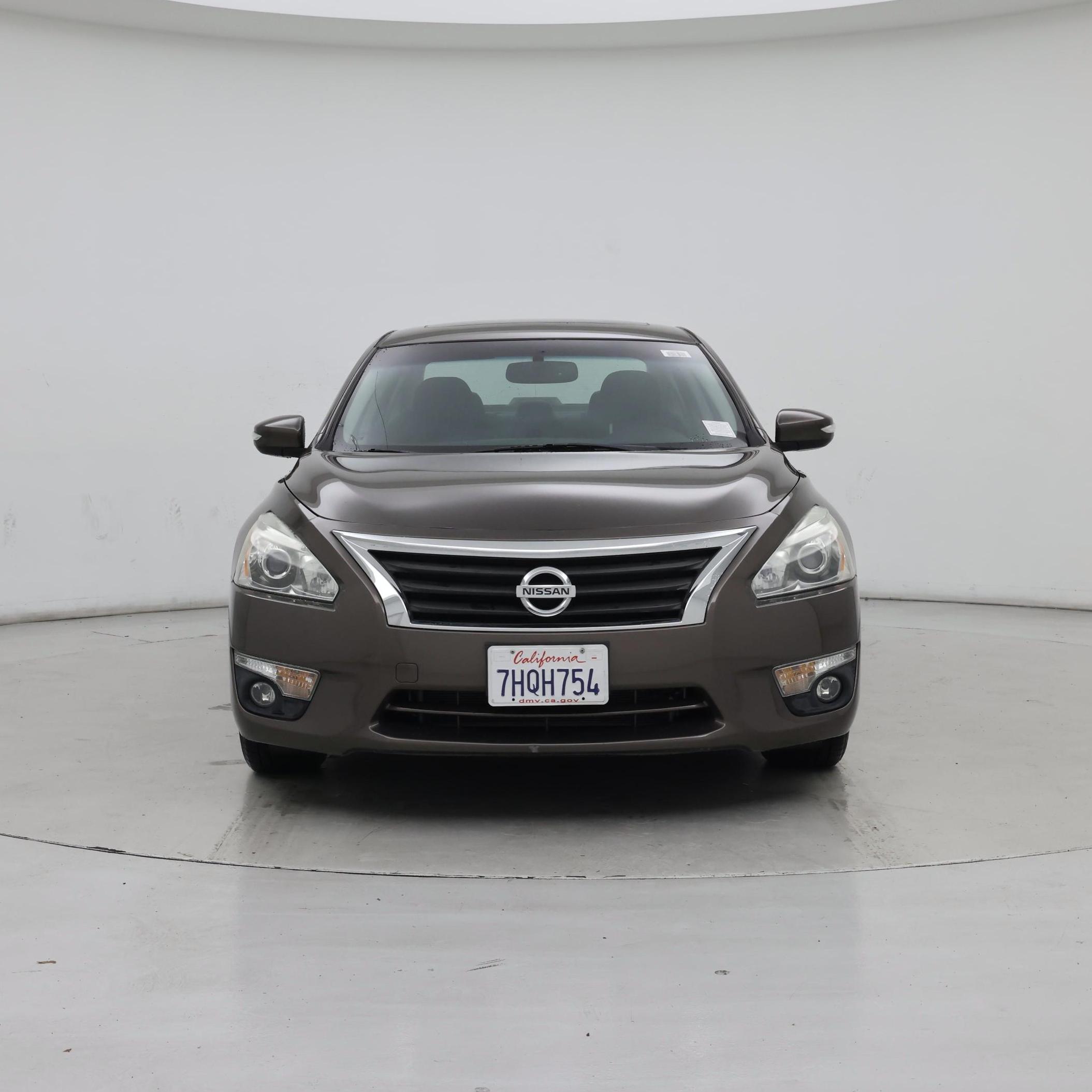 Thumbnail: 2015 Nissan Altima - 5