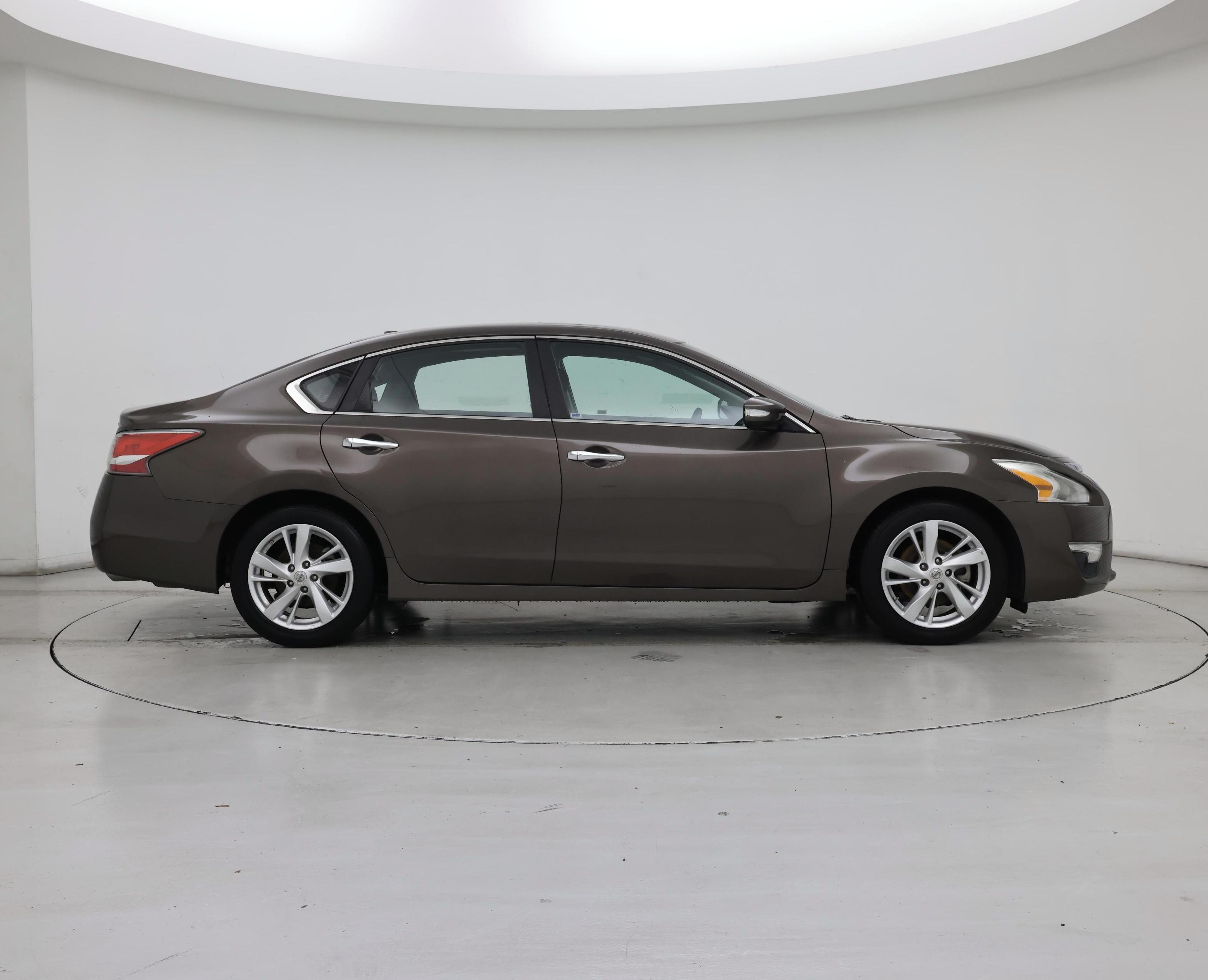 Thumbnail: 2015 Nissan Altima - 7