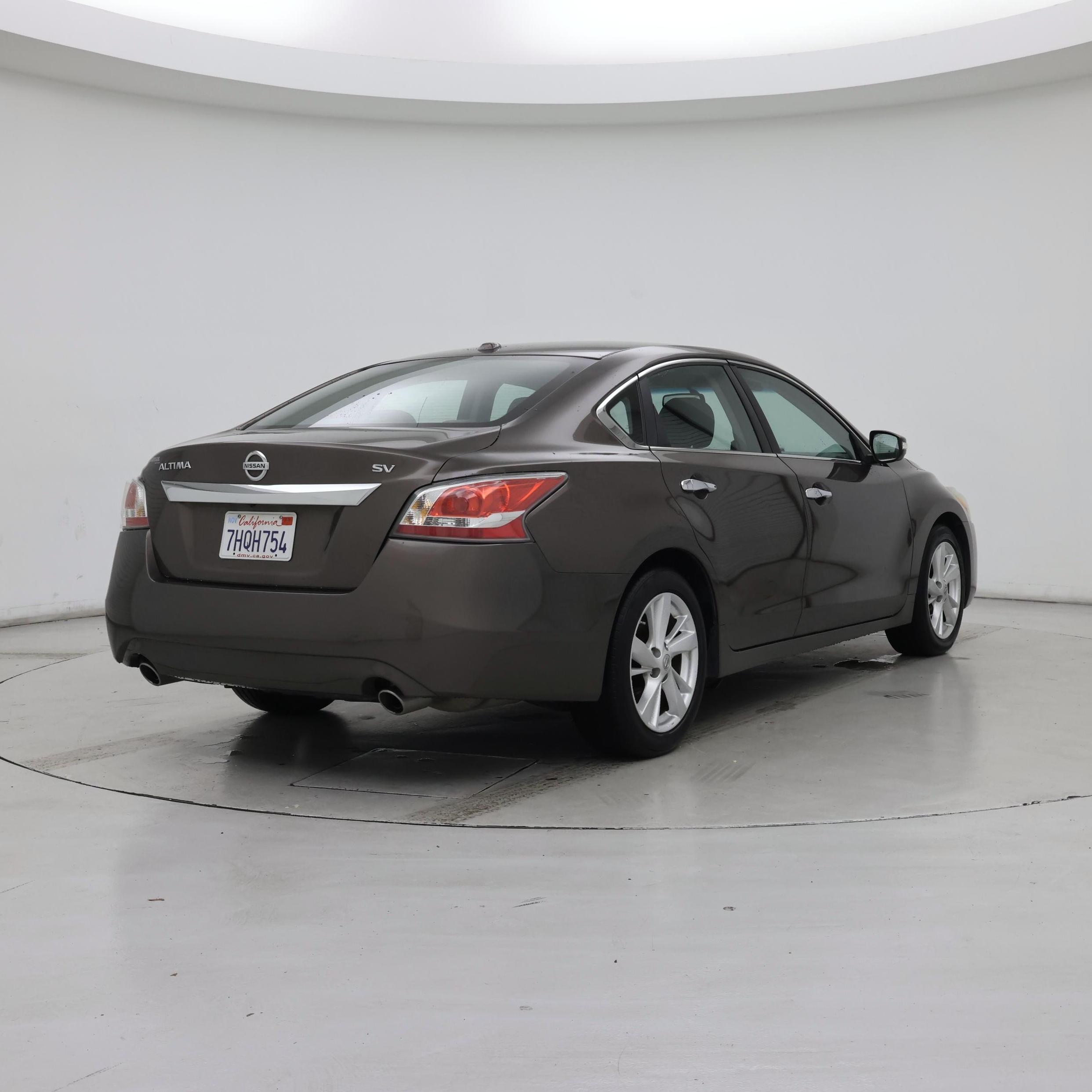 Thumbnail: 2015 Nissan Altima - 8