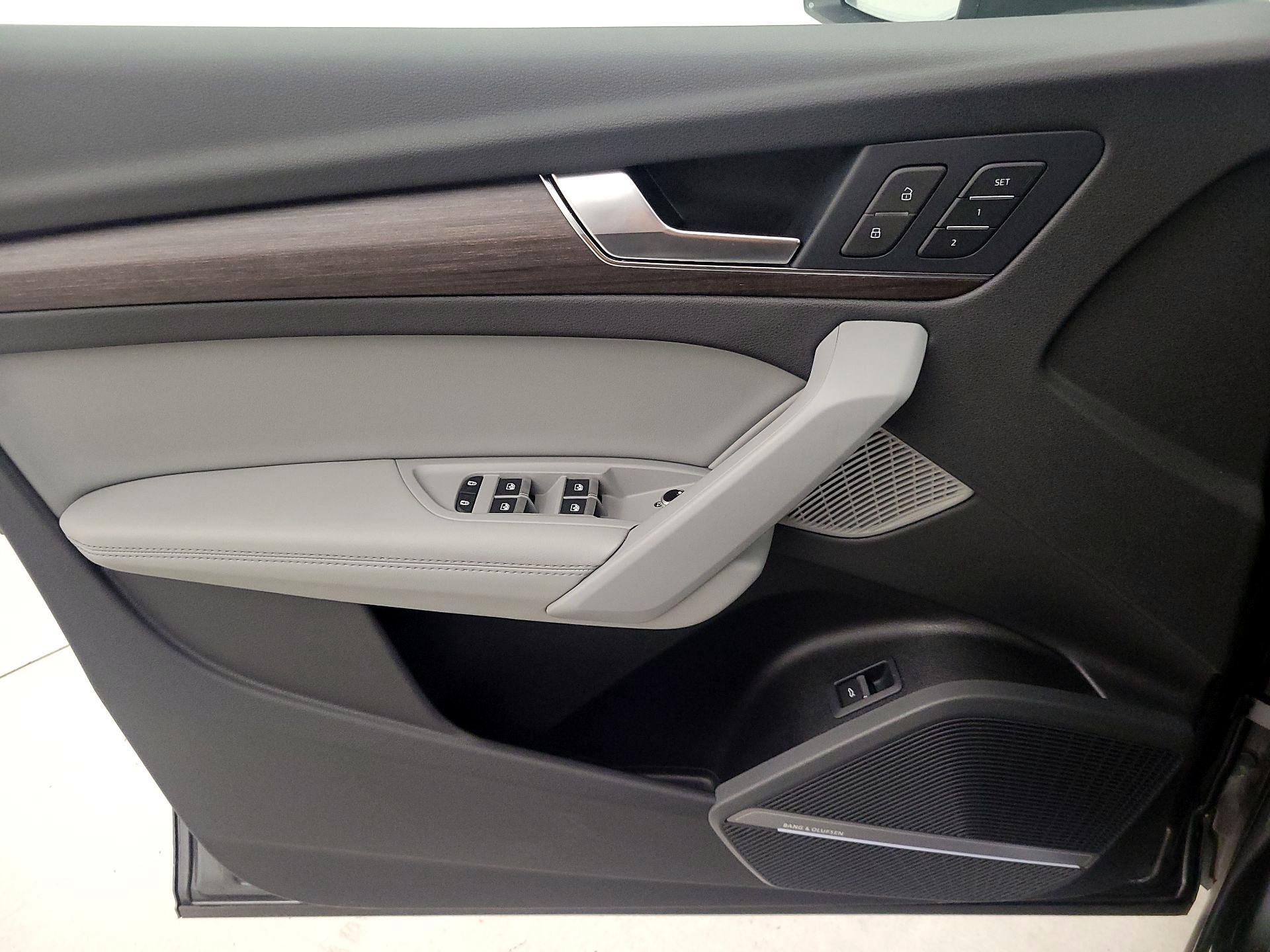 Thumbnail: 2023 Audi Q5 - 12