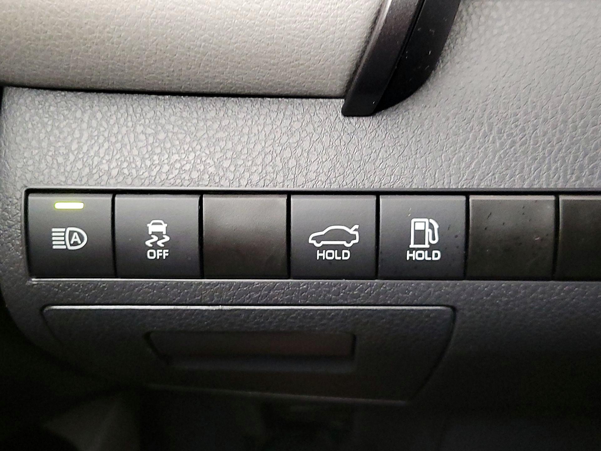 Thumbnail: 2023 Toyota Camry - 13