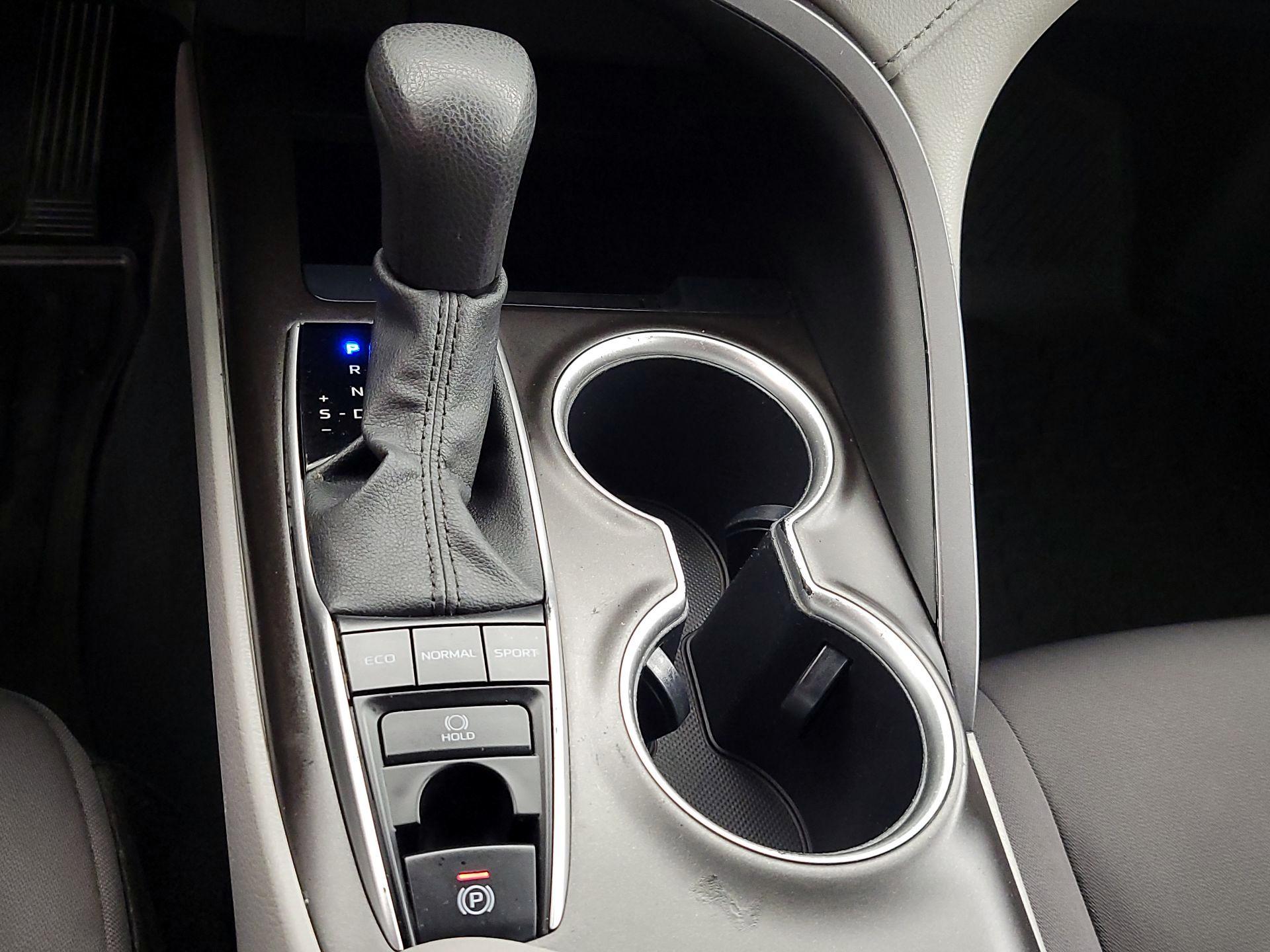 Thumbnail: 2023 Toyota Camry - 17