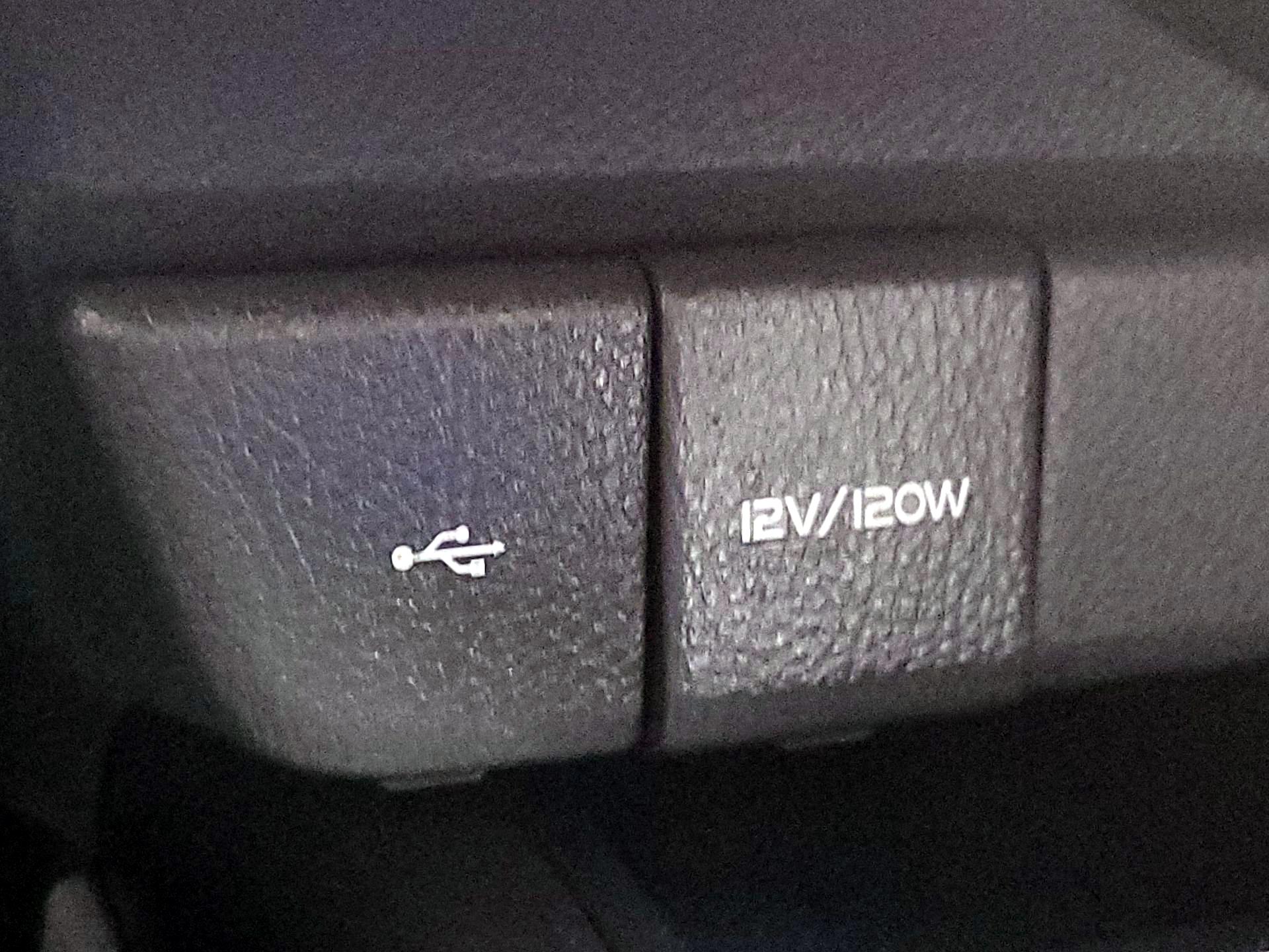 Thumbnail: 2023 Toyota Camry - 18