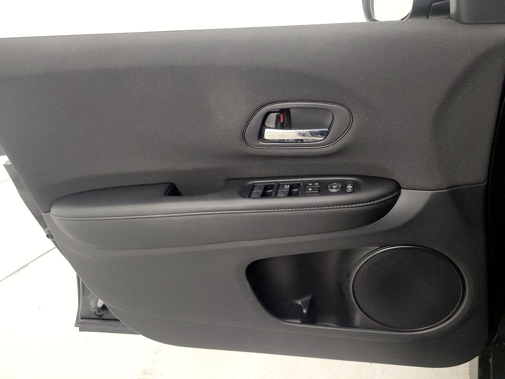 Thumbnail: 2022 Honda HR-V - 12