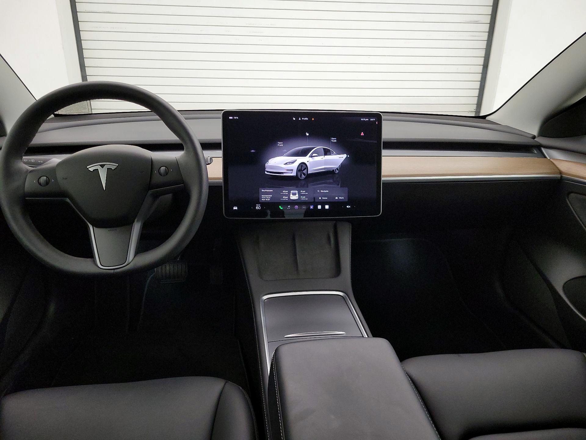 Thumbnail: 2022 Tesla Model 3 - 9