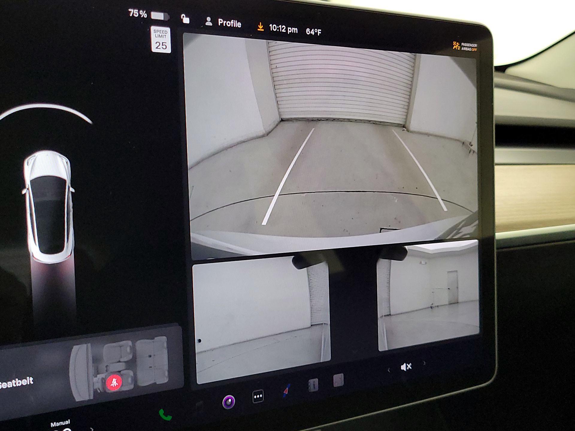 Thumbnail: 2022 Tesla Model 3 - 14