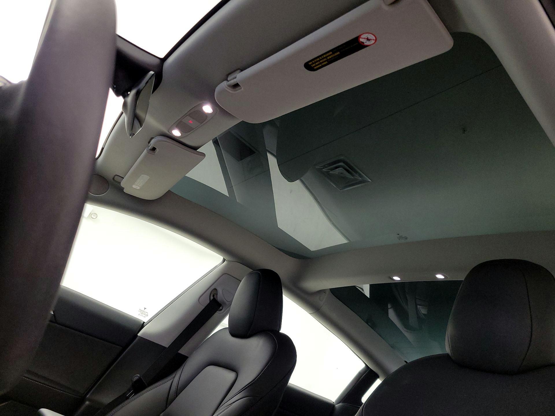 Thumbnail: 2022 Tesla Model 3 - 18