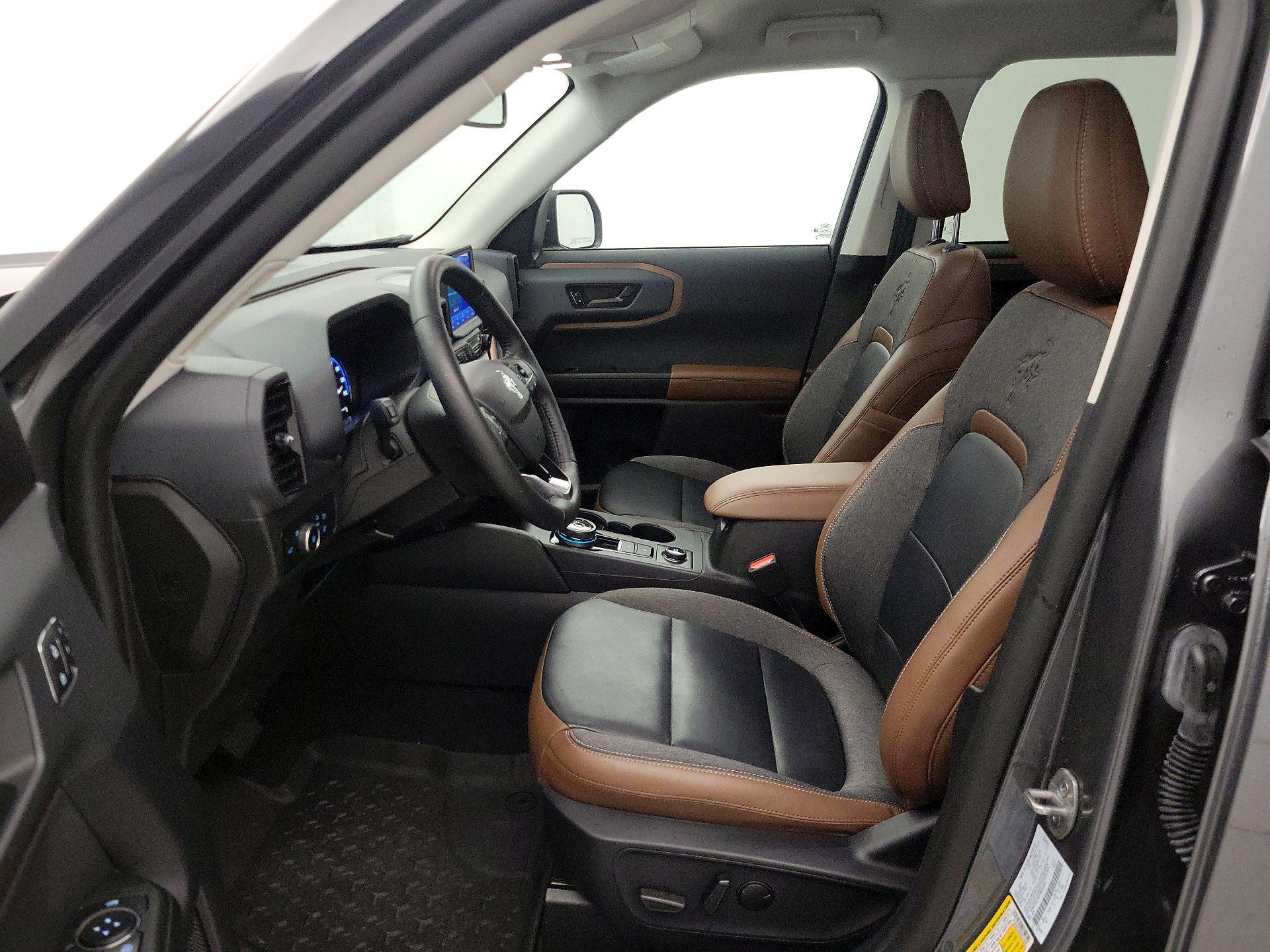 Thumbnail: 2023 Ford Bronco Sport - 11