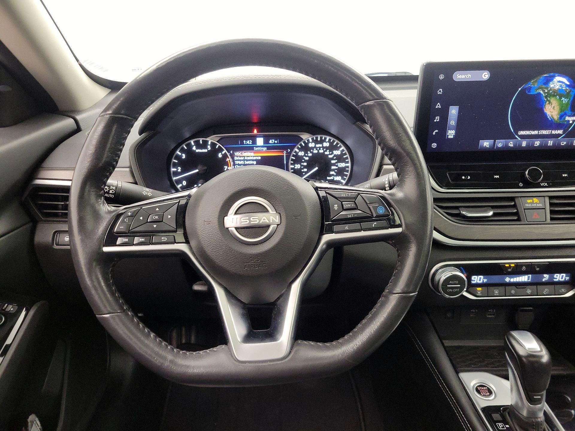 Thumbnail: 2023 Nissan Altima - 10