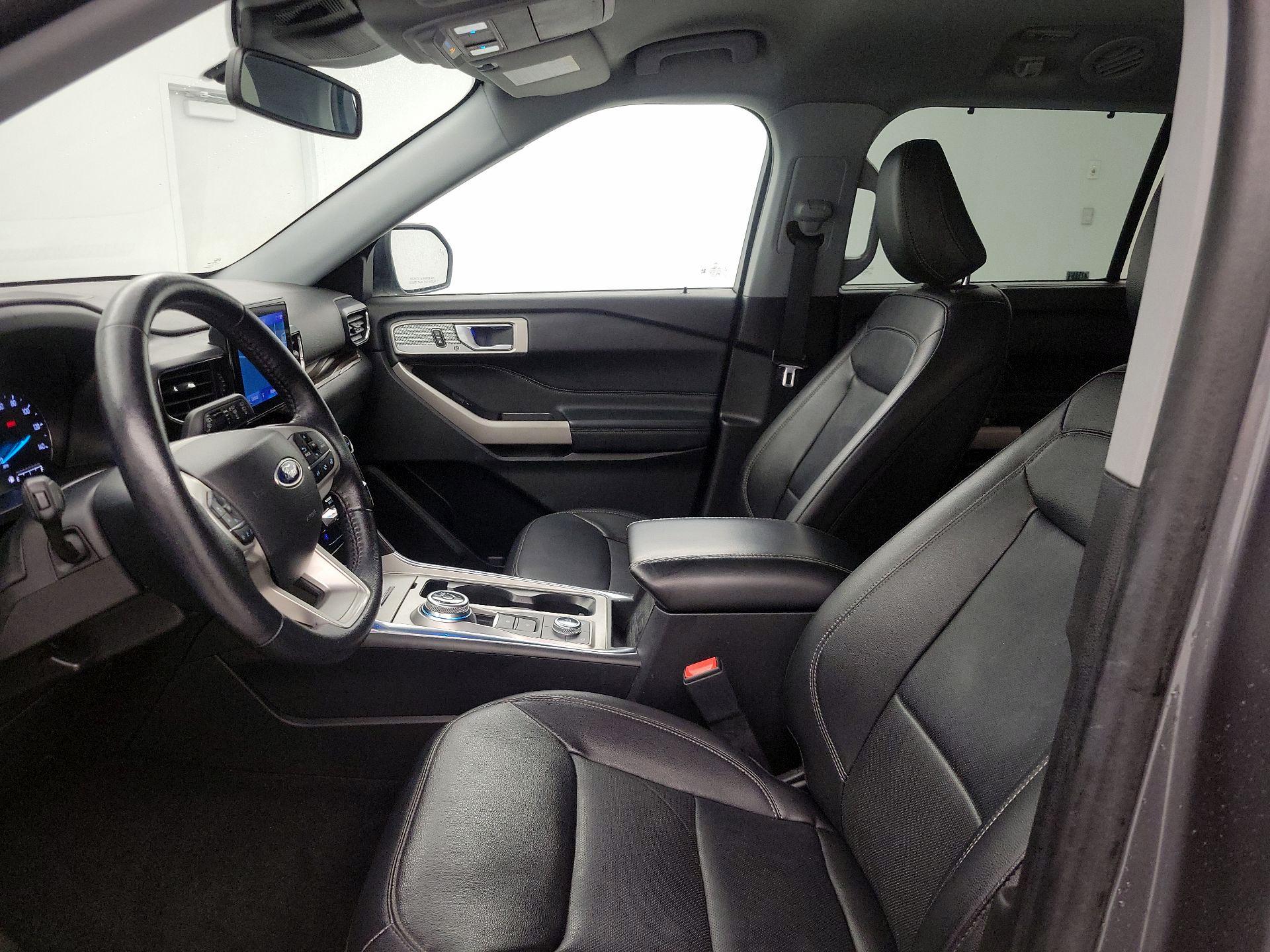 Thumbnail: 2023 Ford Explorer - 11