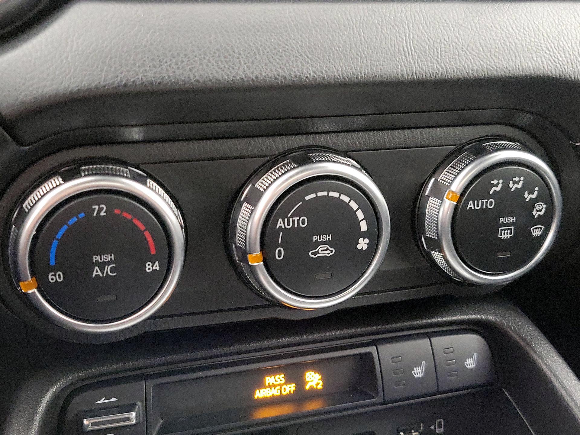 Thumbnail: 2023 Mazda MX-5 Miata - 16