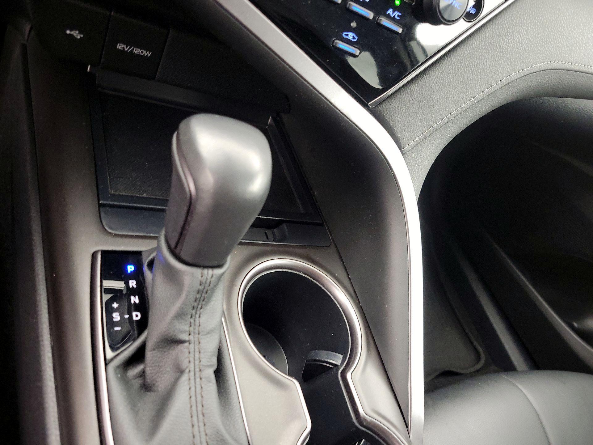 Thumbnail: 2023 Toyota Camry - 17