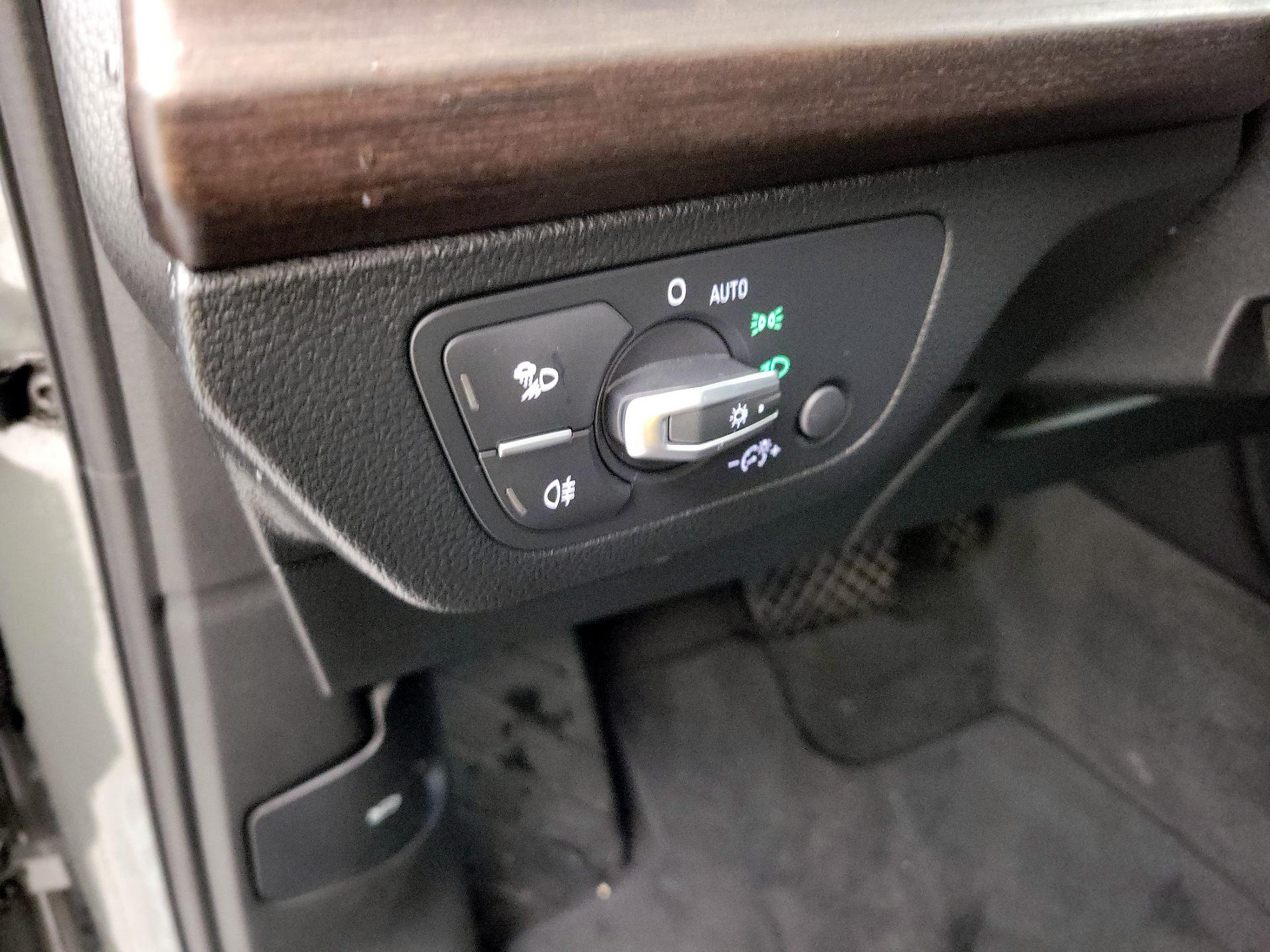 Thumbnail: 2023 Audi Q5 - 13