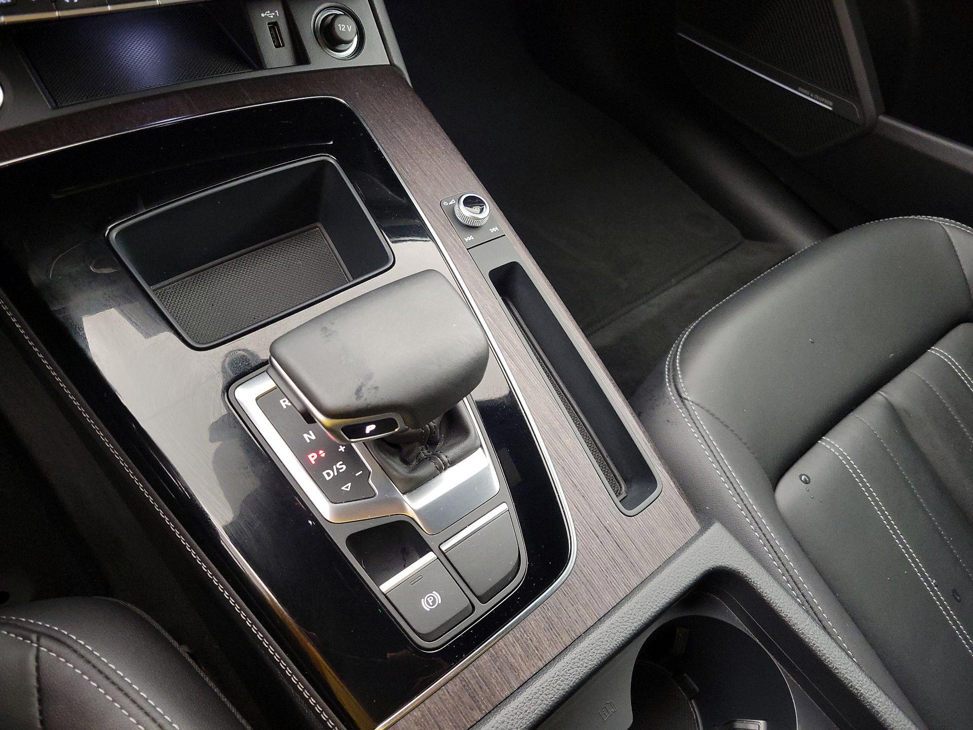 Thumbnail: 2023 Audi Q5 - 17