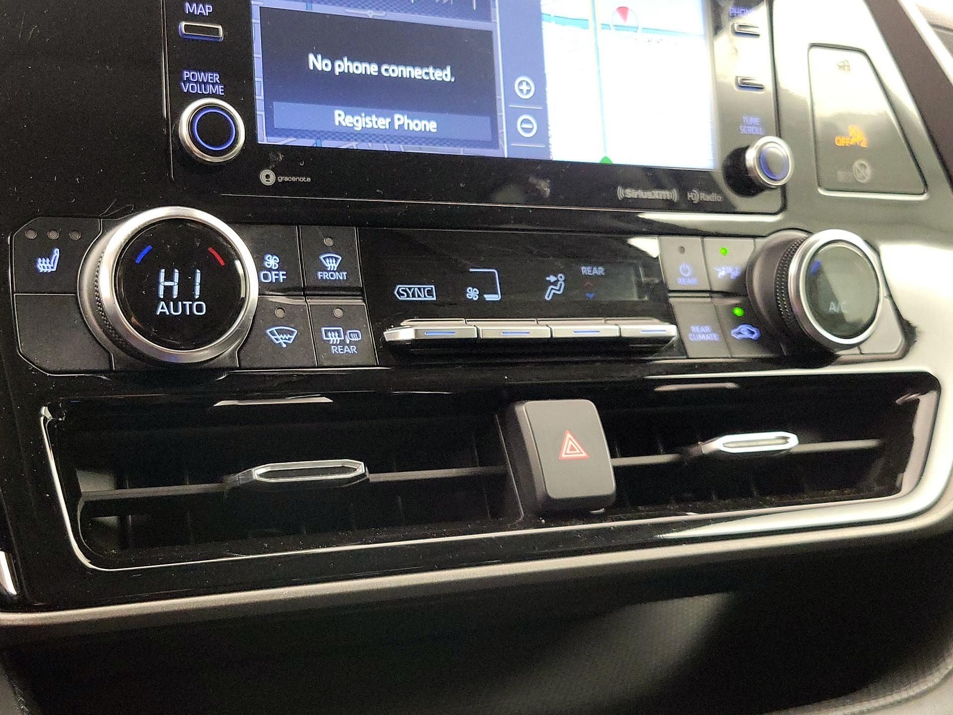 Thumbnail: 2022 Toyota Highlander - 17