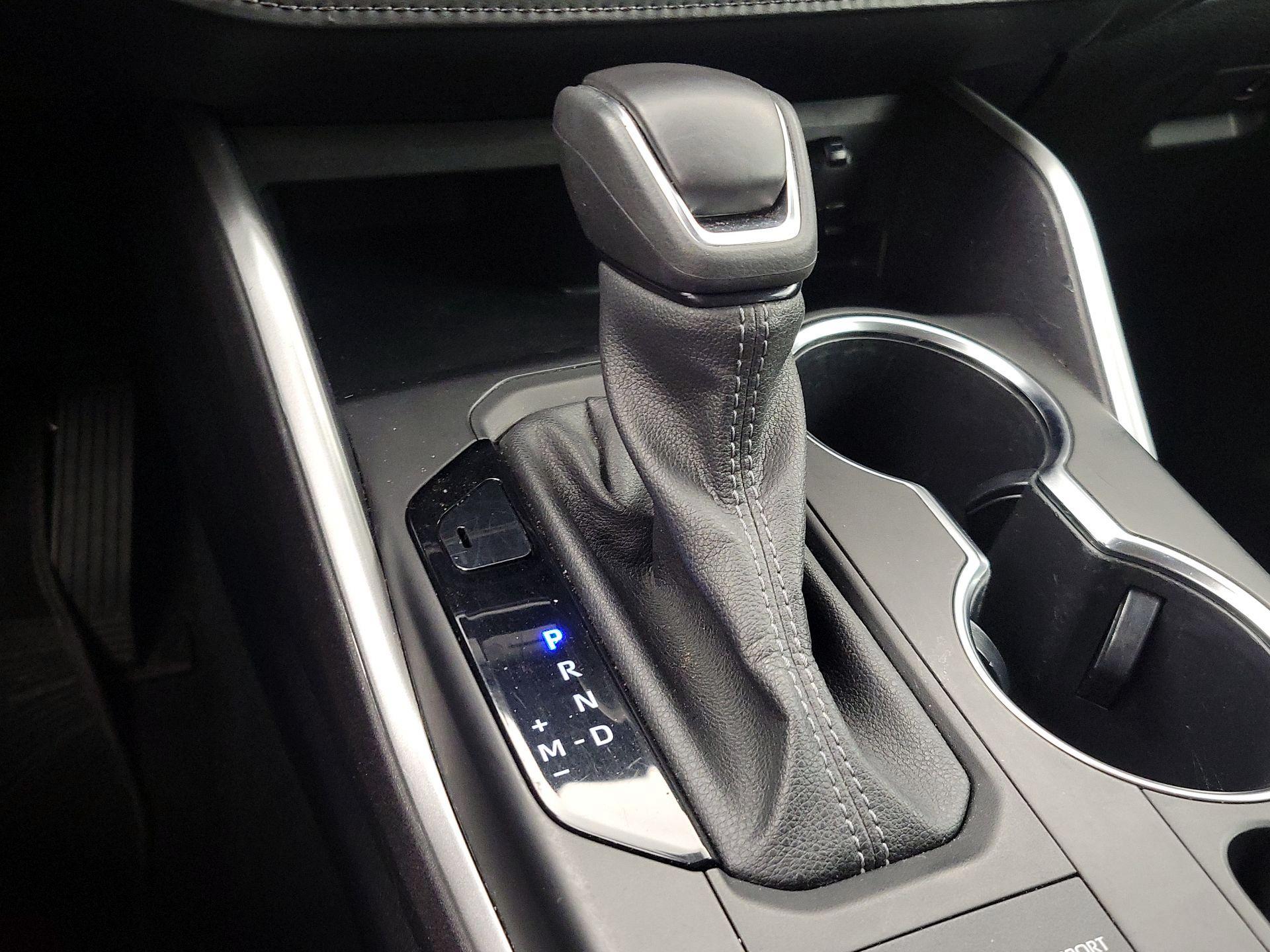 Thumbnail: 2022 Toyota Highlander - 18