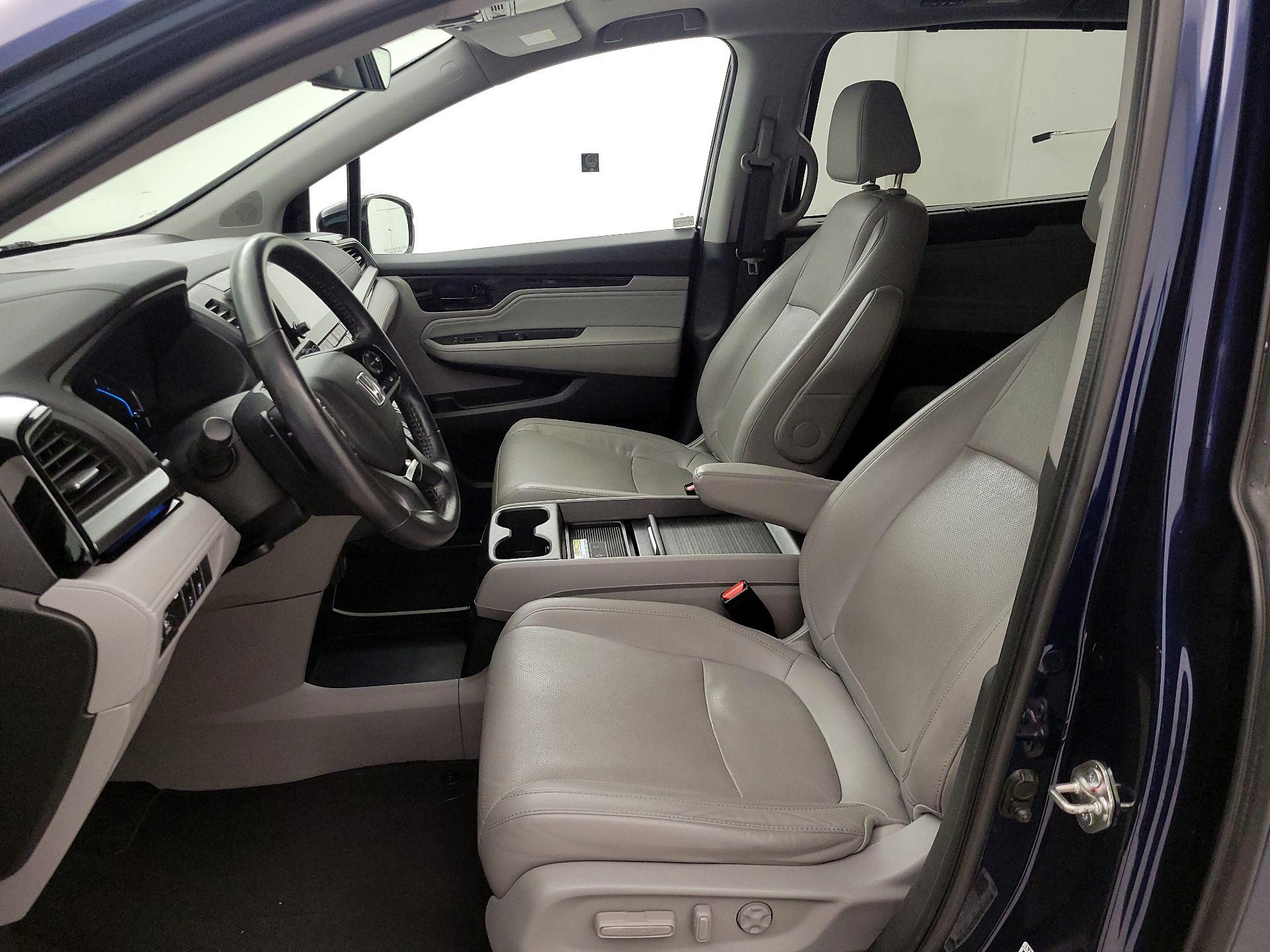 Thumbnail: 2019 Honda Odyssey - 11