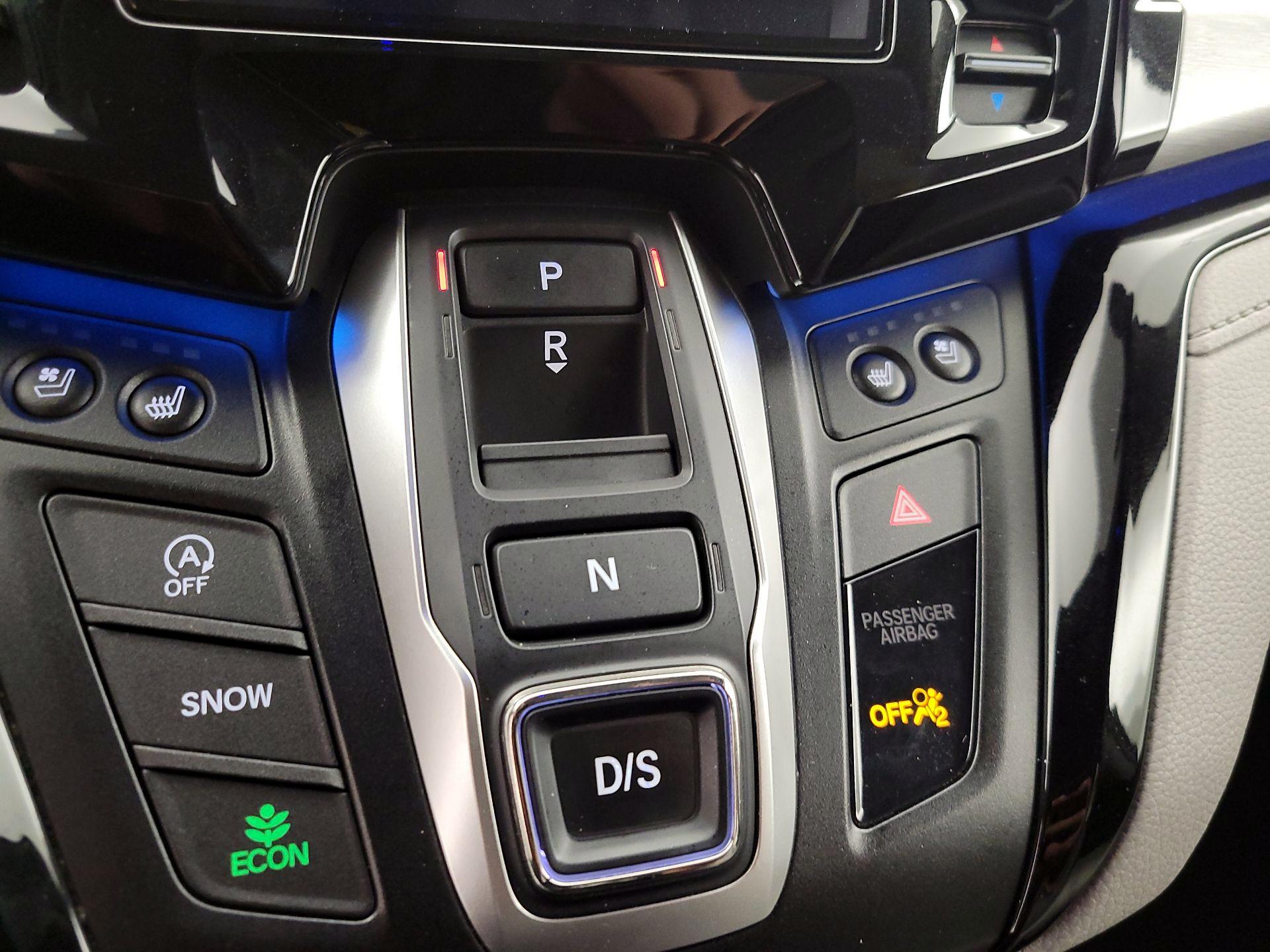 Thumbnail: 2019 Honda Odyssey - 17