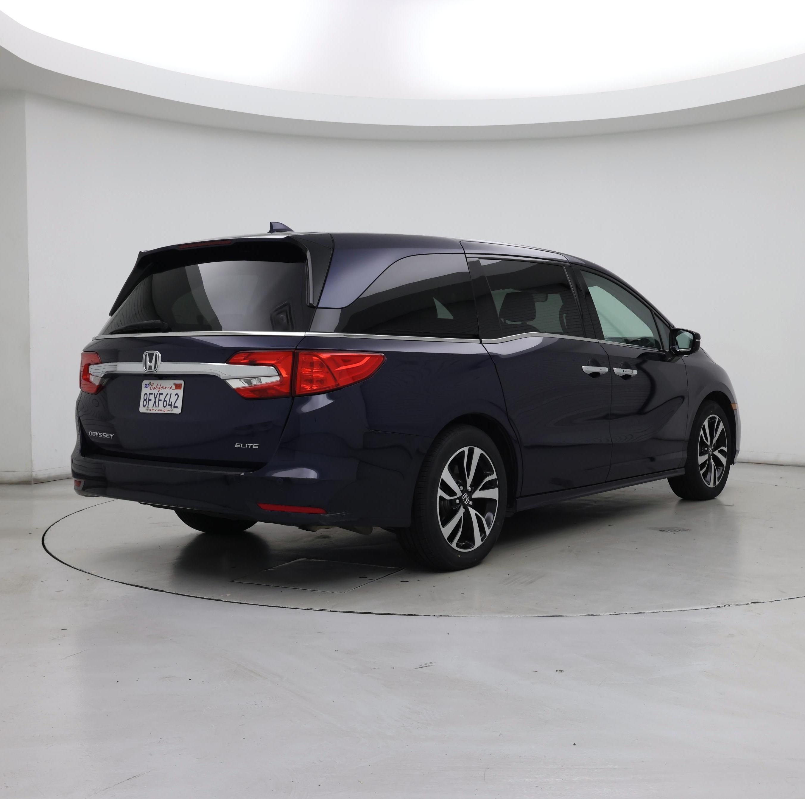 Thumbnail: 2019 Honda Odyssey - 8