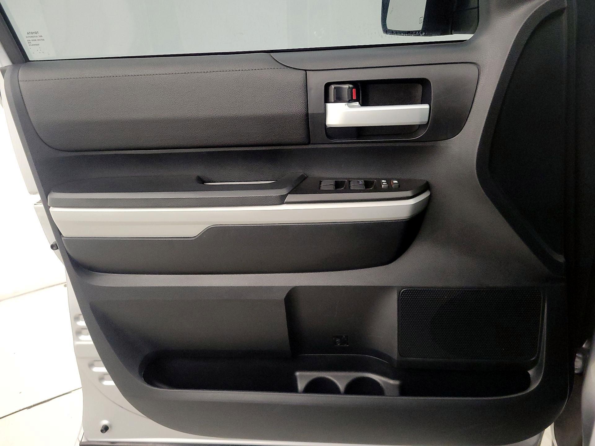 Thumbnail: 2019 Toyota Tundra - 12