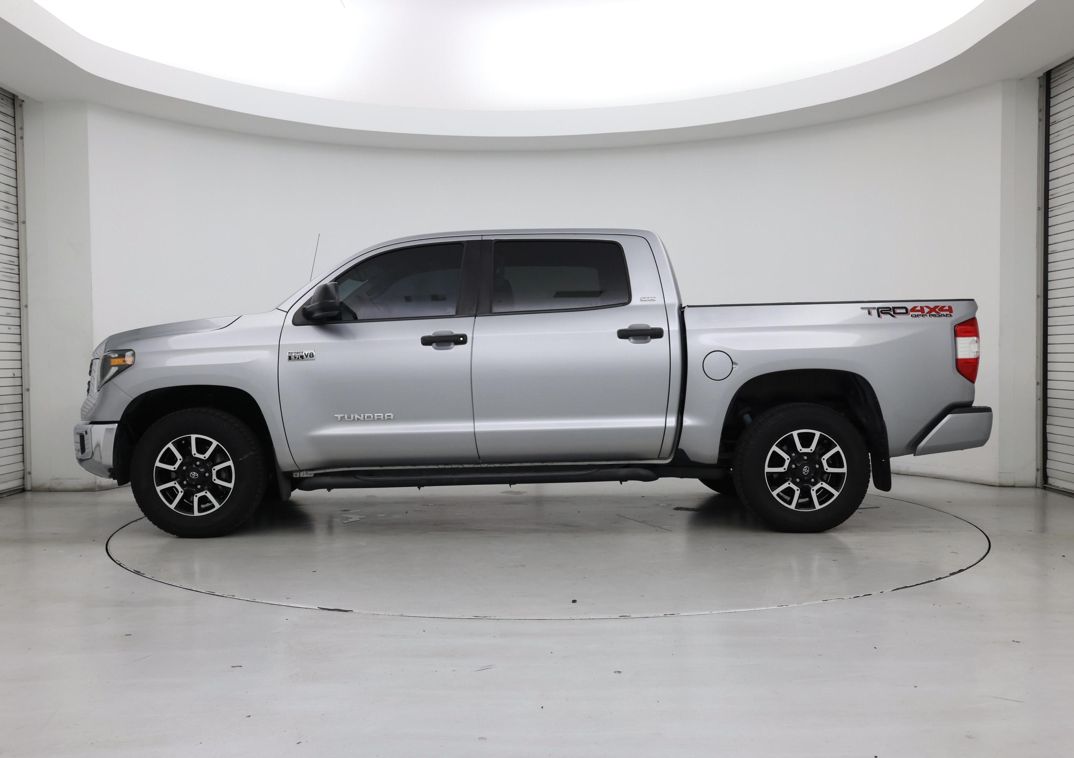 Thumbnail: 2019 Toyota Tundra - 3