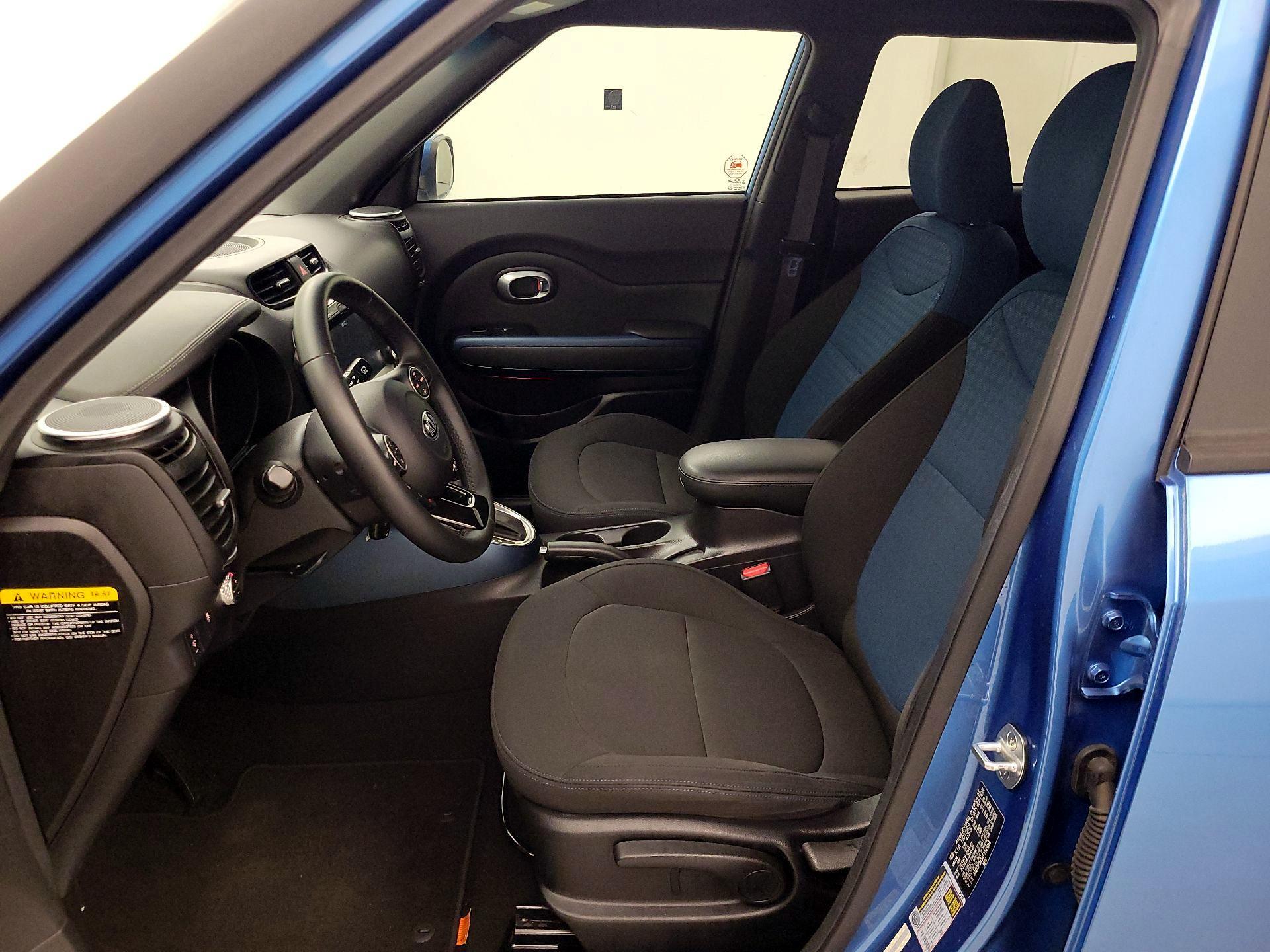 Thumbnail: 2015 Kia Soul - 11