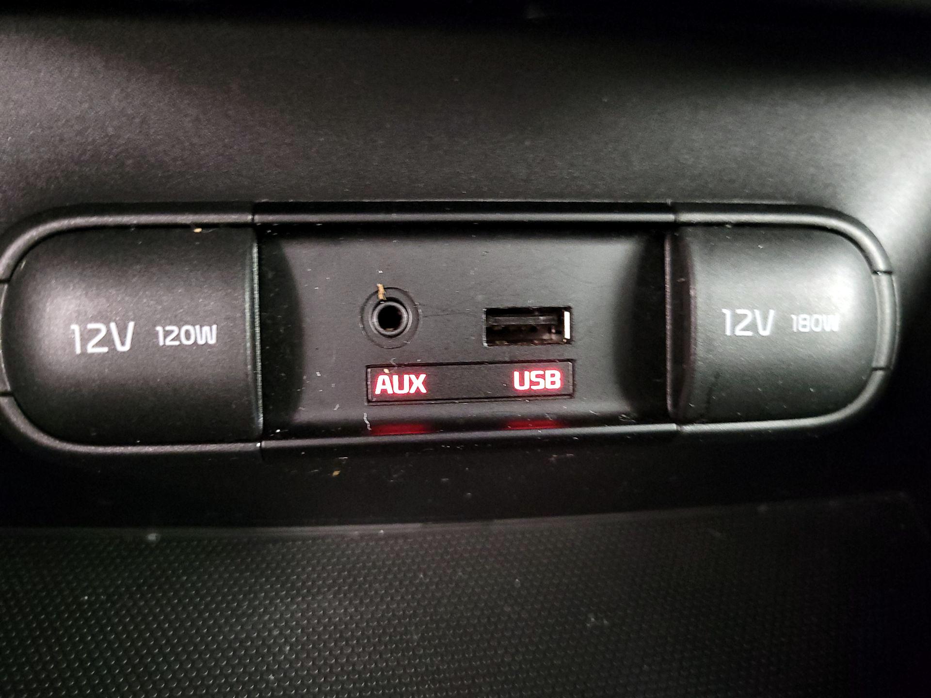 Thumbnail: 2015 Kia Soul - 19