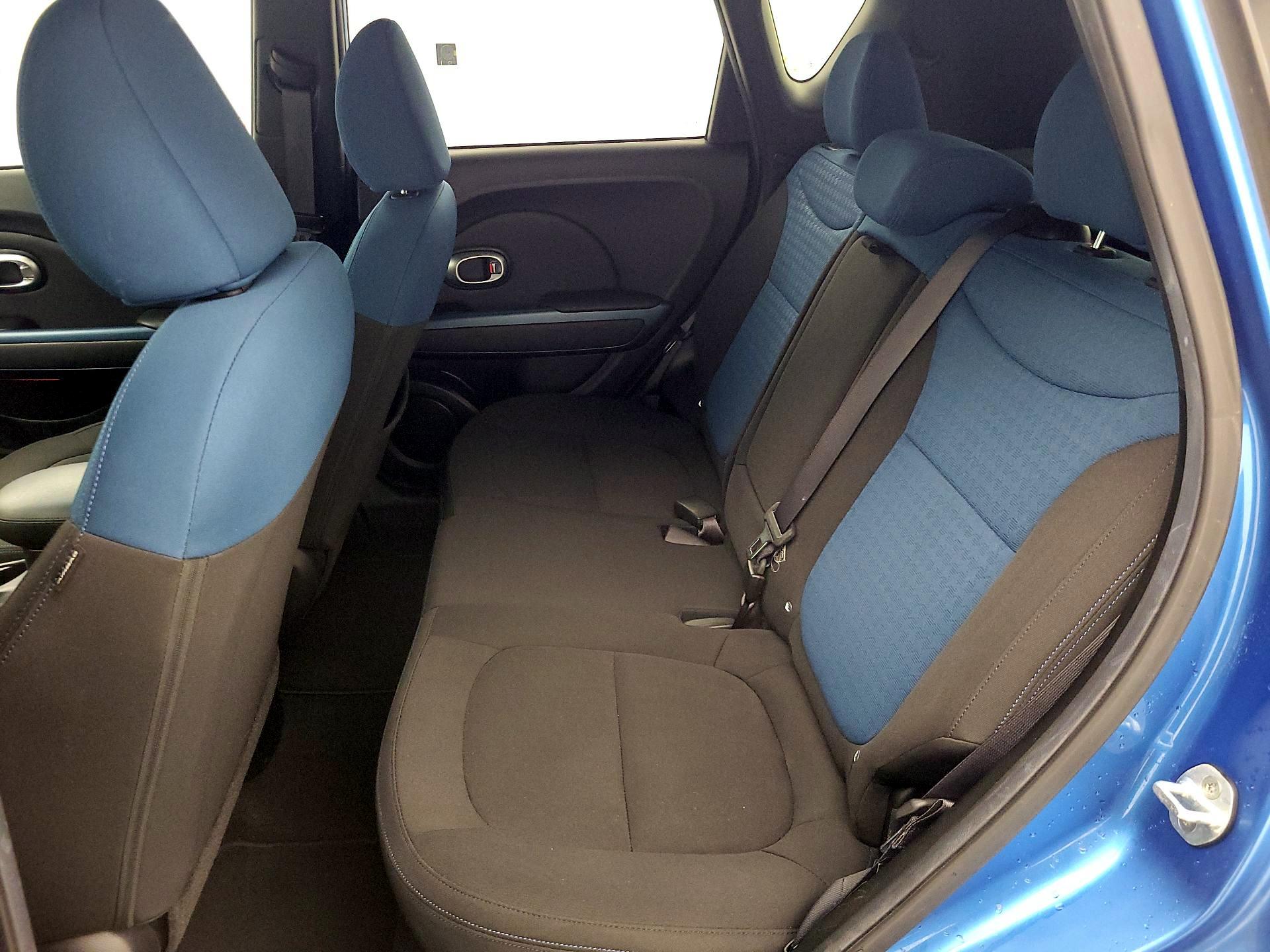 Thumbnail: 2015 Kia Soul - 20