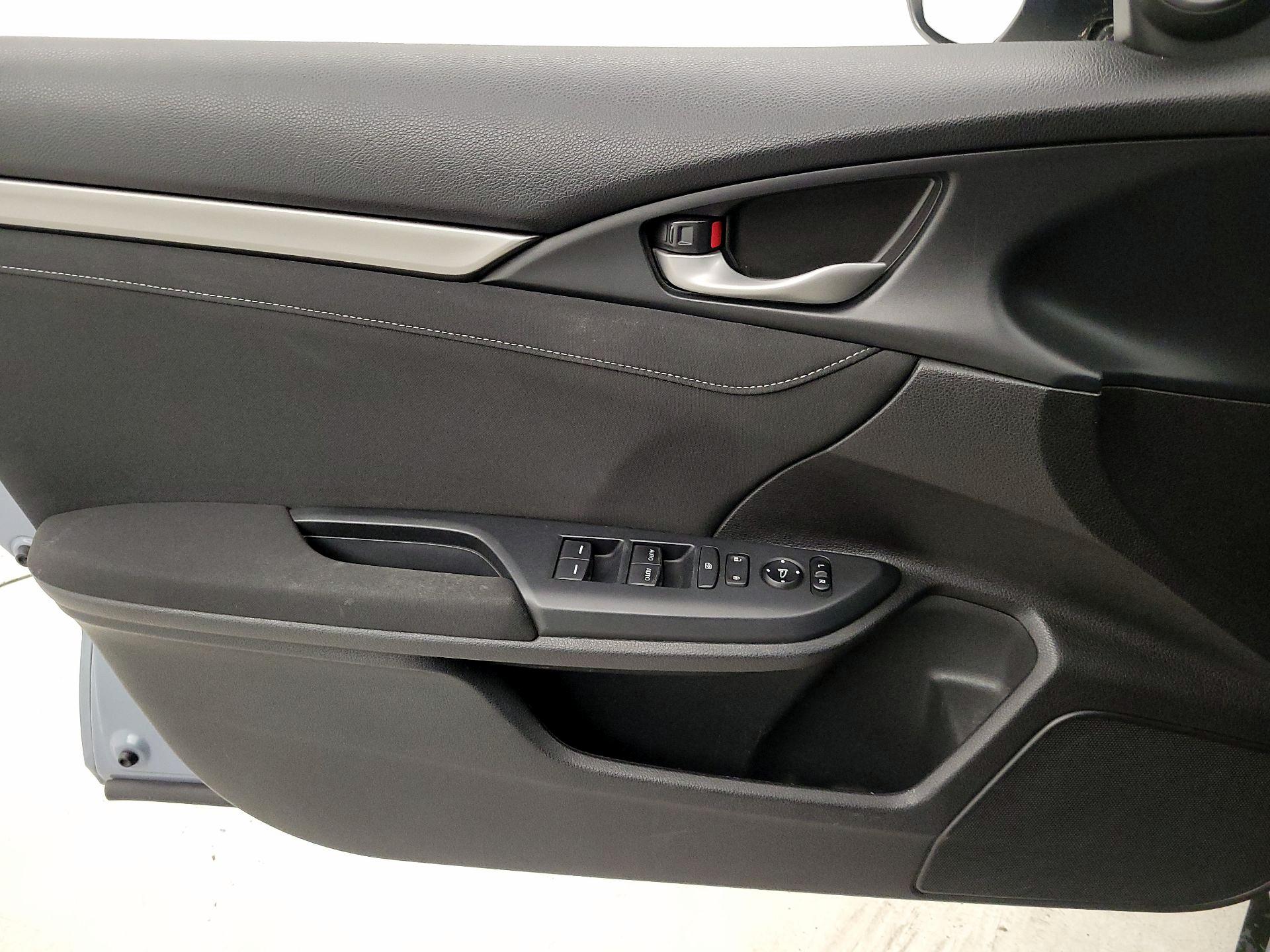 Thumbnail: 2018 Honda Civic - 12