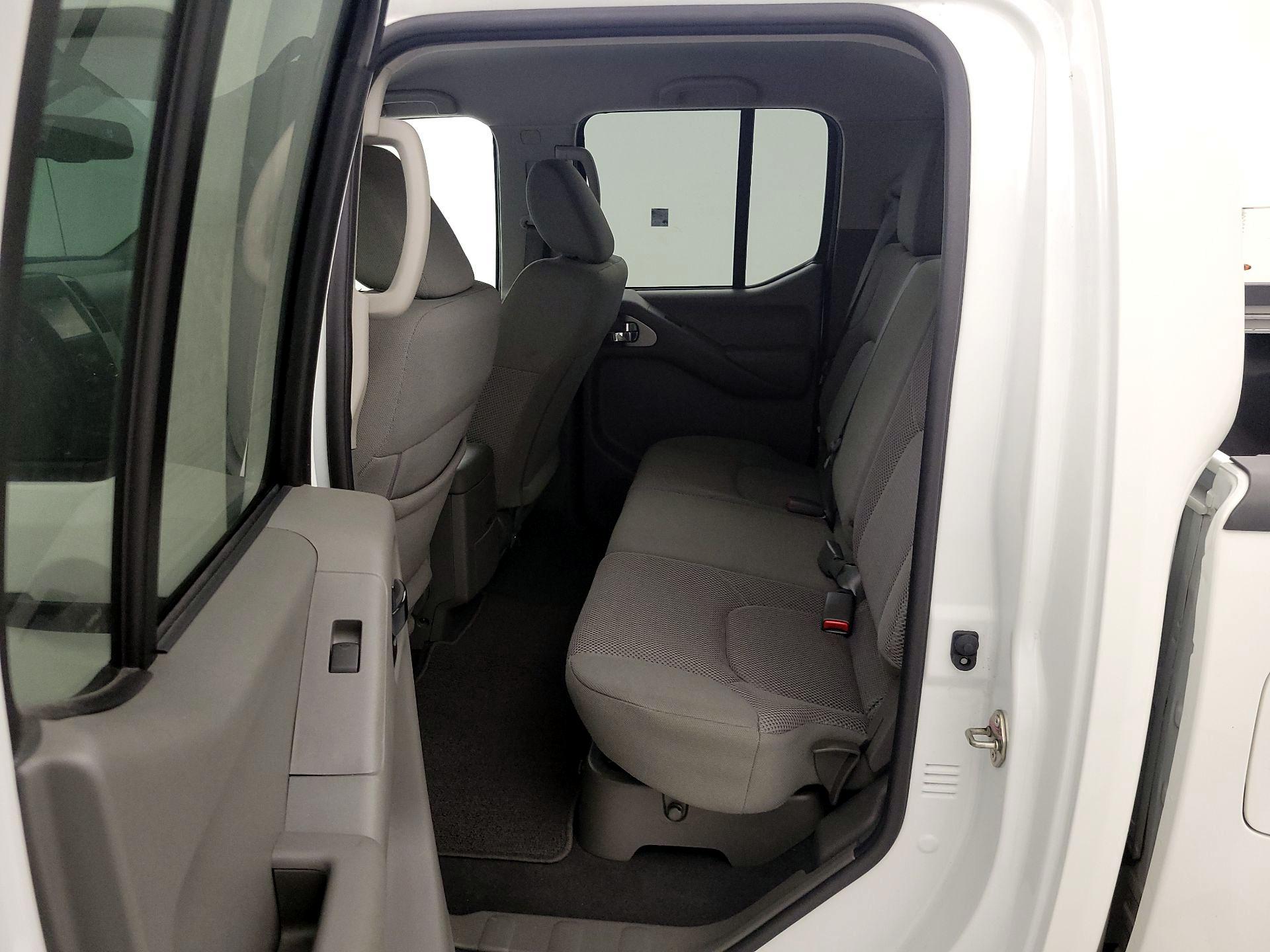 Thumbnail: 2019 Nissan Frontier - 18