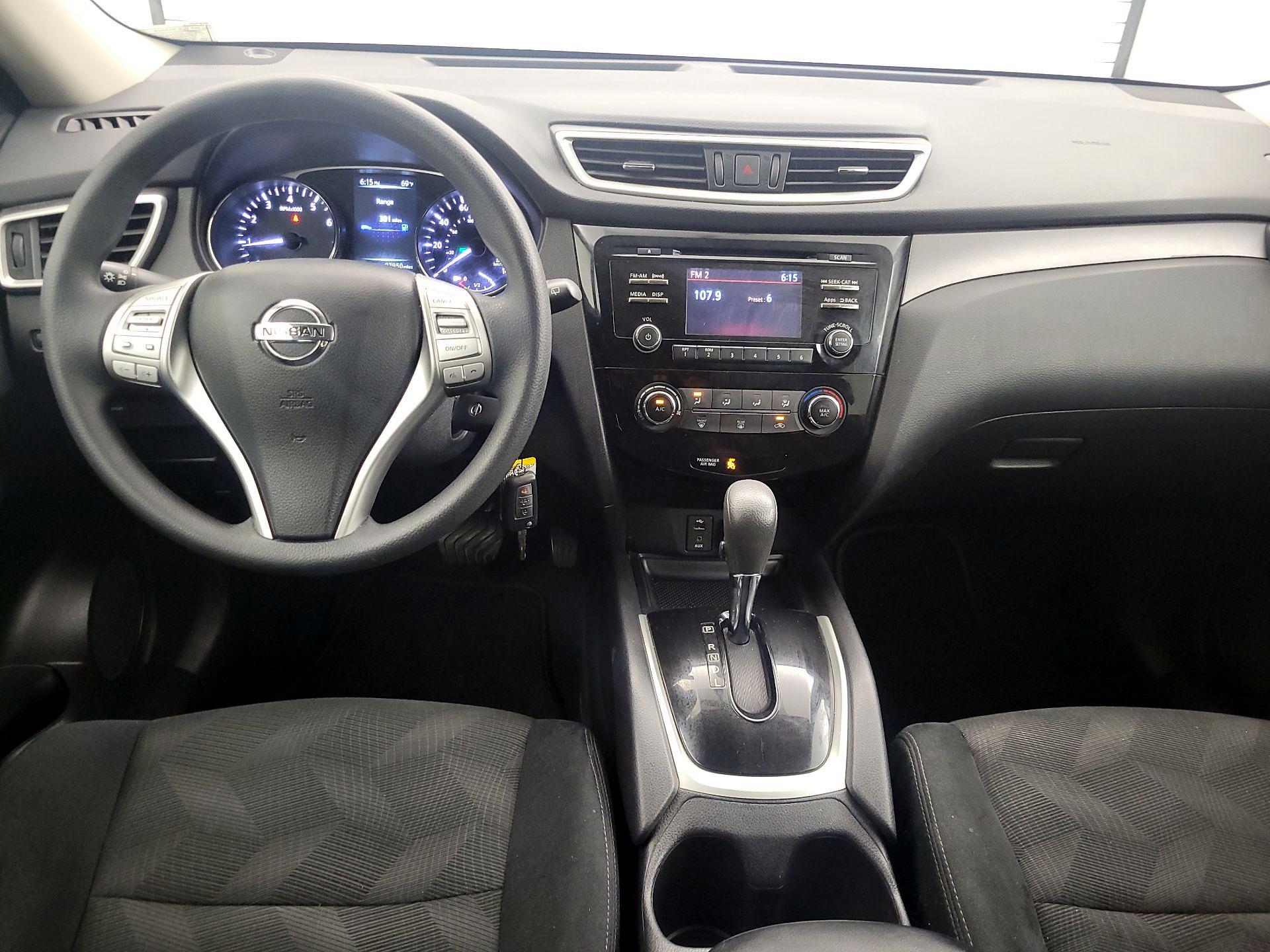 Thumbnail: 2016 Nissan Rogue - 9