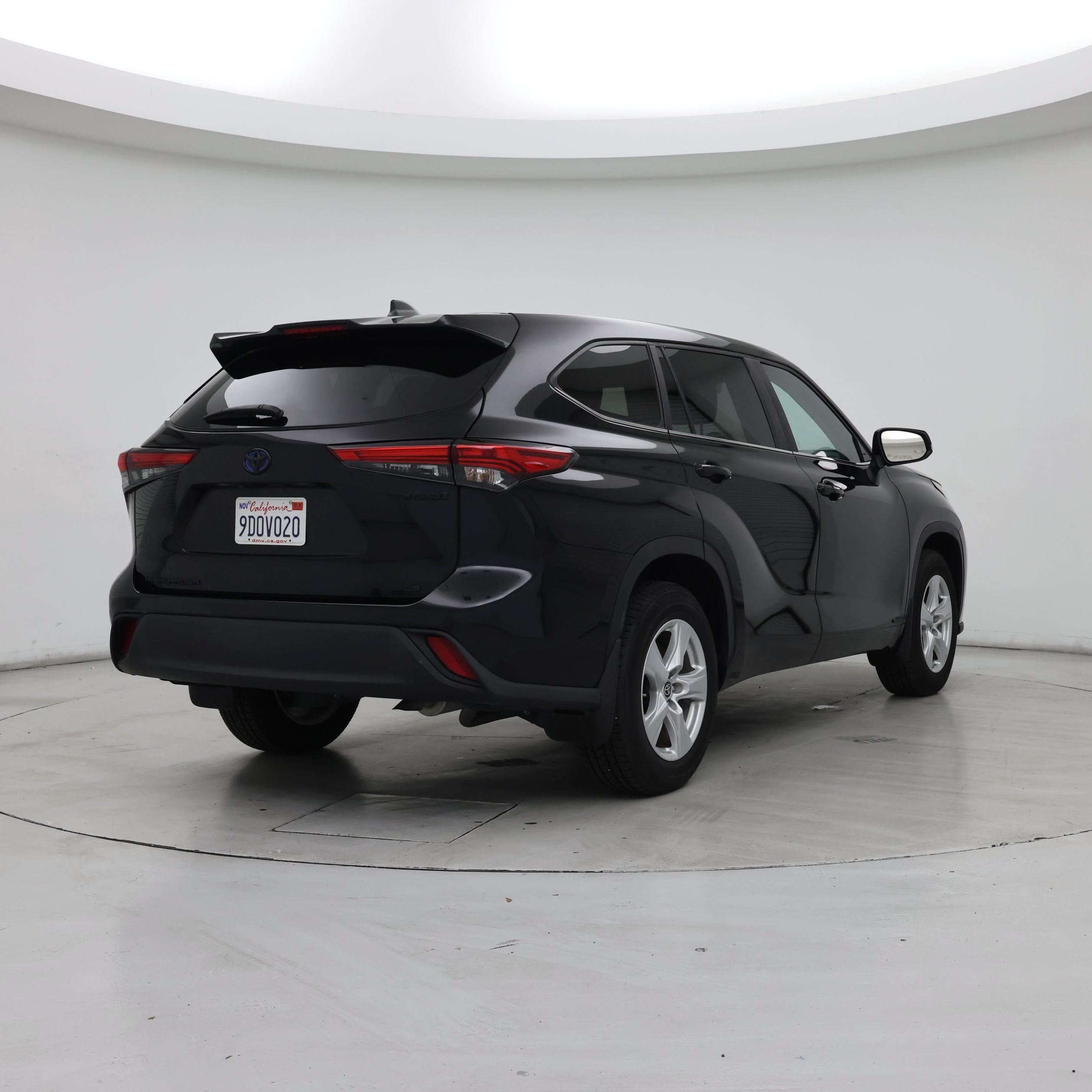 Thumbnail: 2023 Toyota Highlander - 8