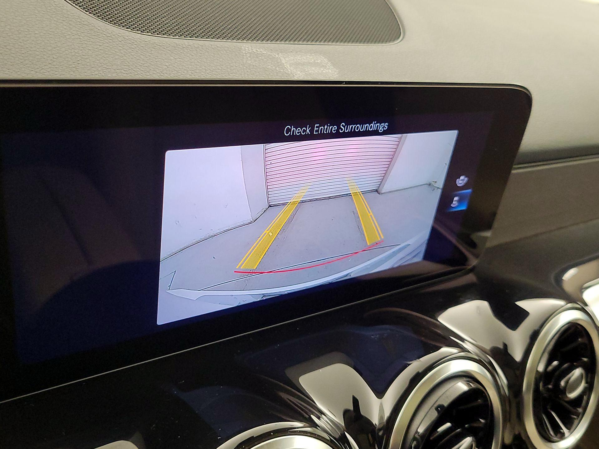 Thumbnail: 2022 Mercedes-Benz GLB - 14