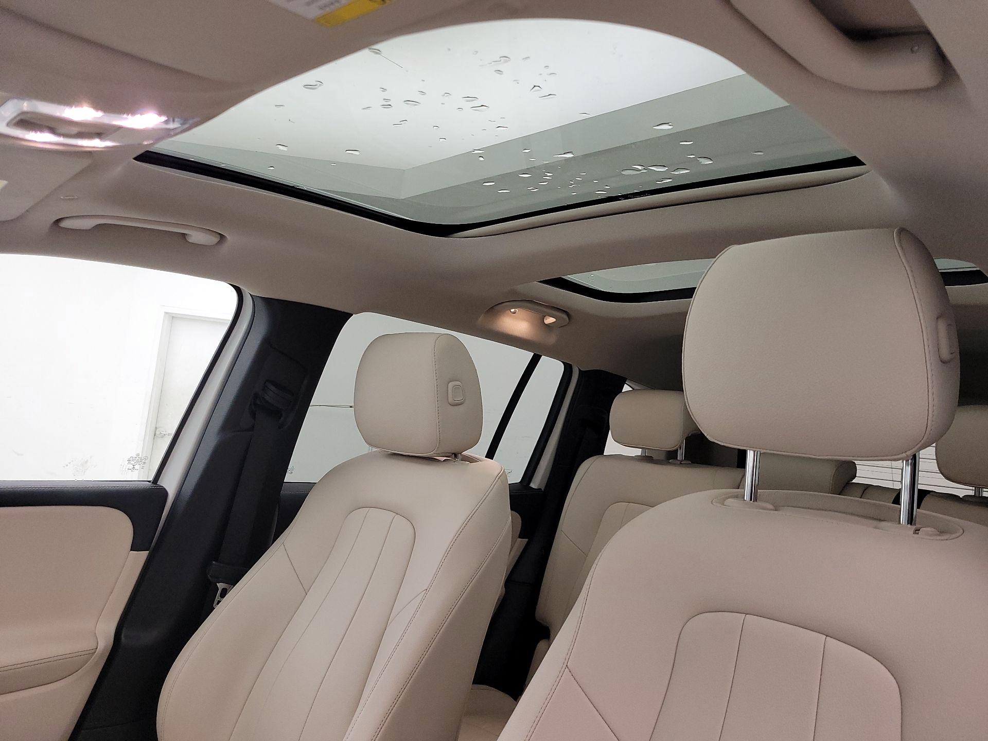 Thumbnail: 2022 Mercedes-Benz GLB - 18