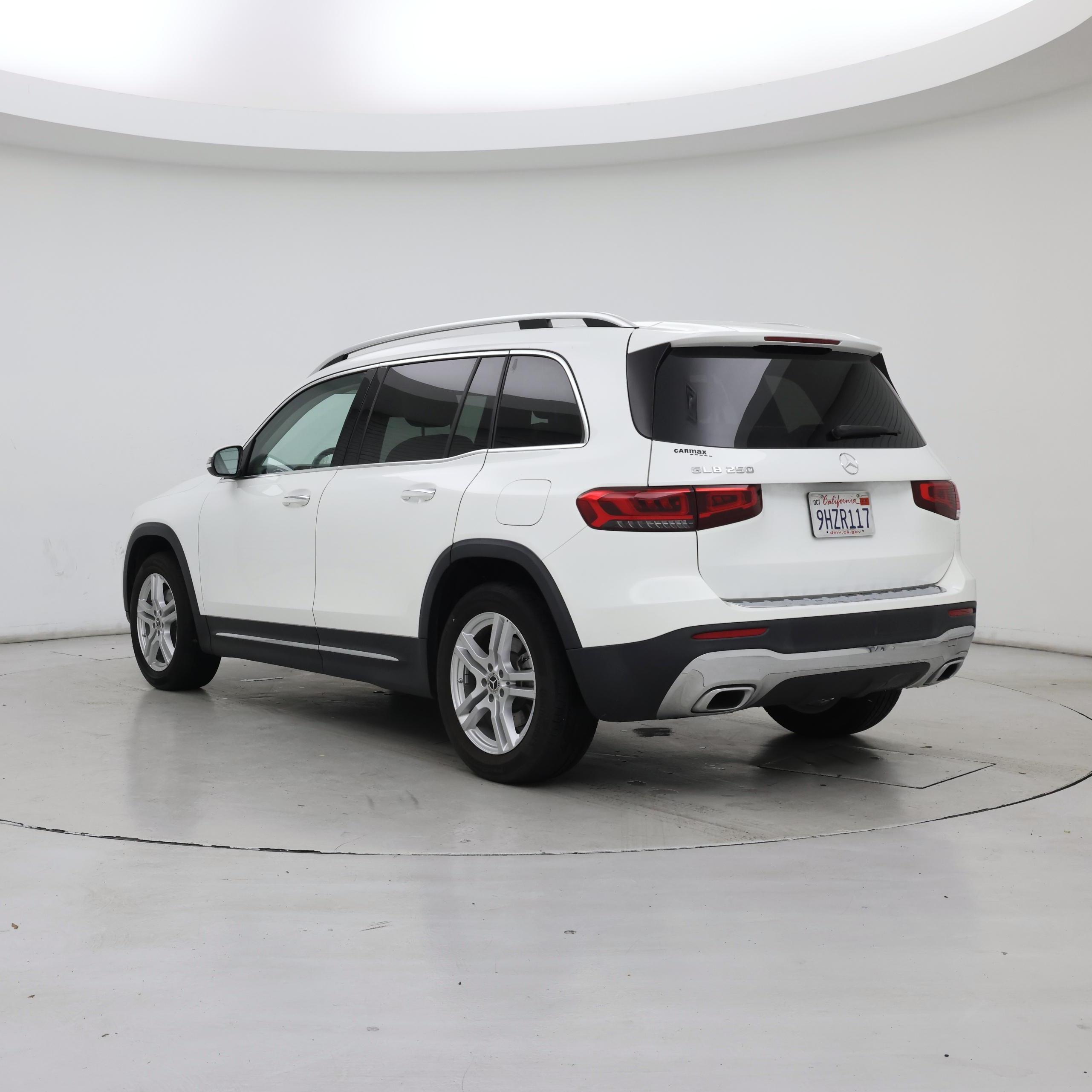 Thumbnail: 2022 Mercedes-Benz GLB - 2