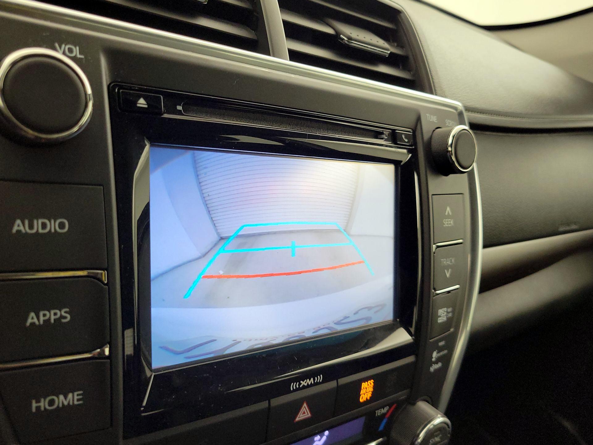 Thumbnail: 2017 Toyota Camry - 15