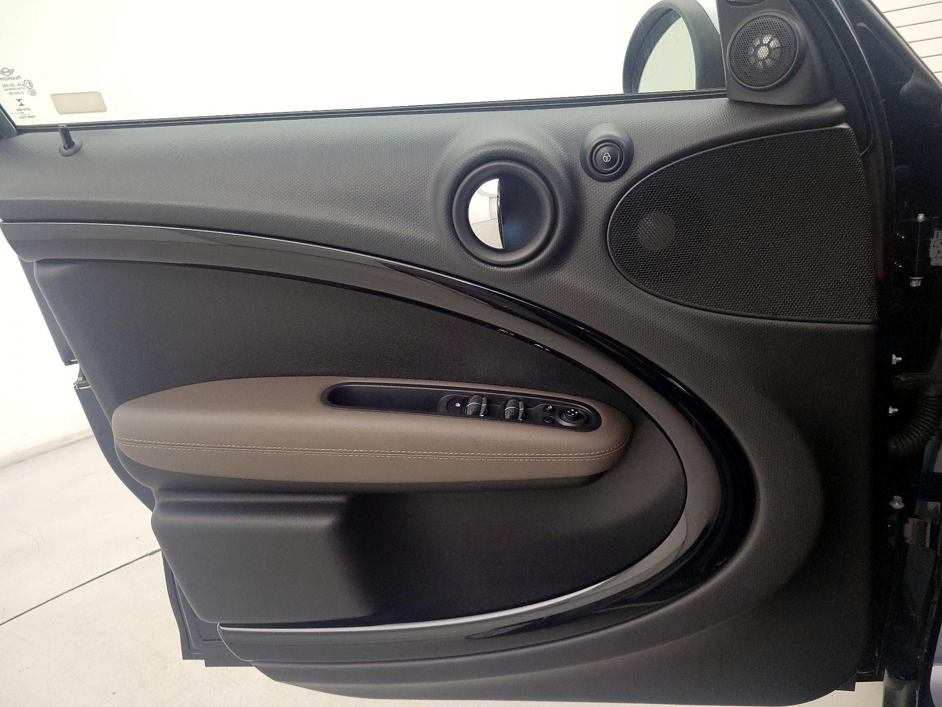 Thumbnail: 2016 MINI Cooper Countryman - 12