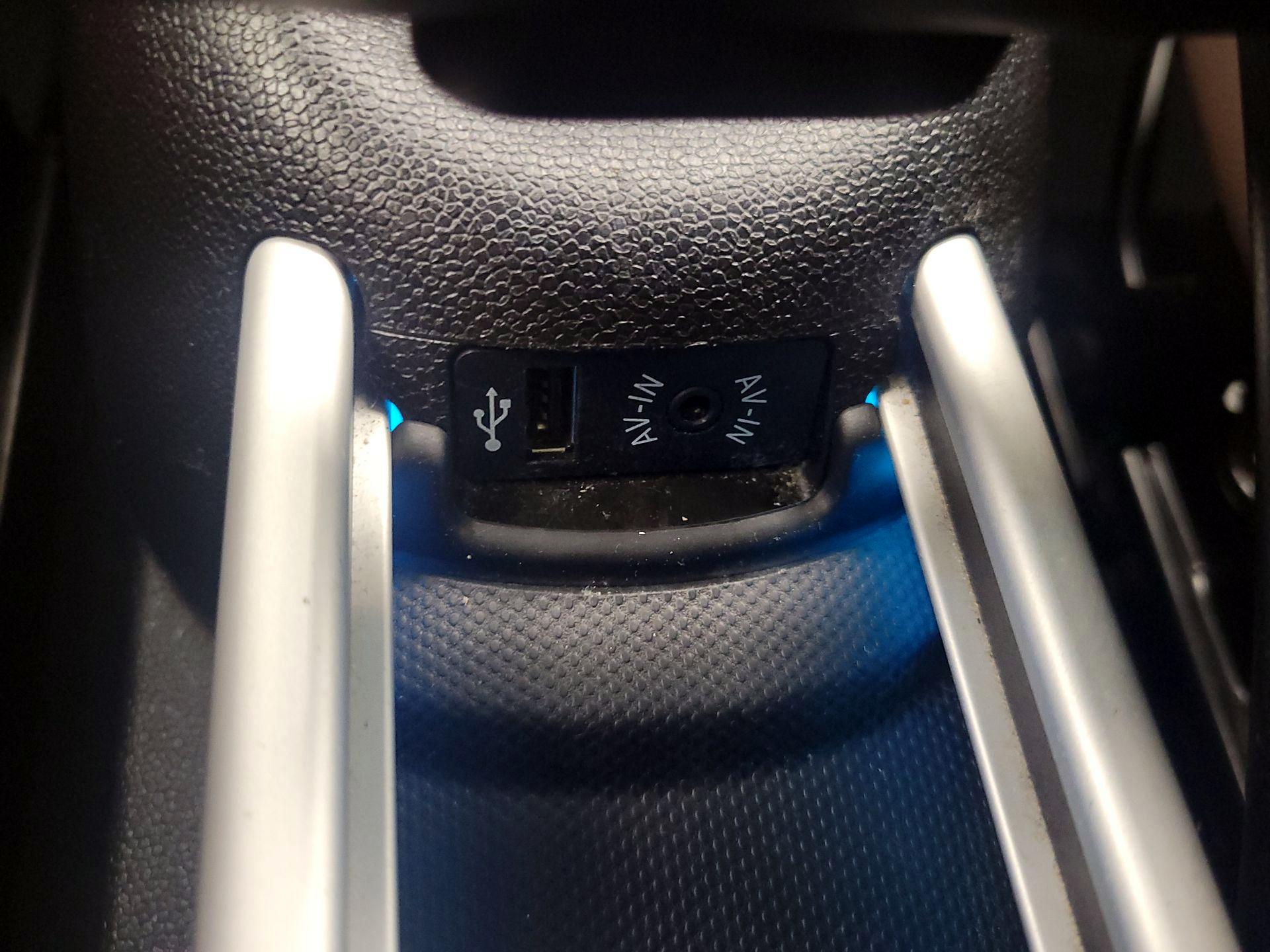 Thumbnail: 2016 MINI Cooper Countryman - 16