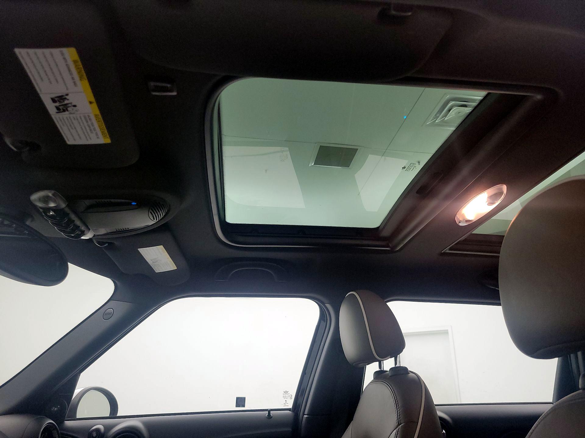 Thumbnail: 2016 MINI Cooper Countryman - 17