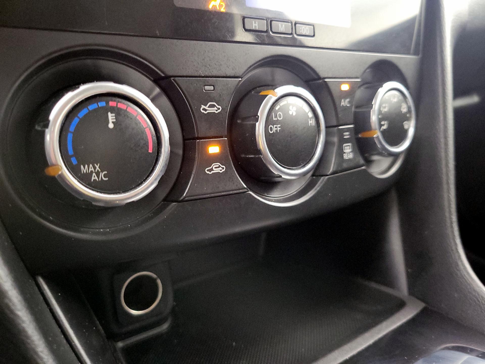 Thumbnail: 2015 Mazda Mazda6 - 16