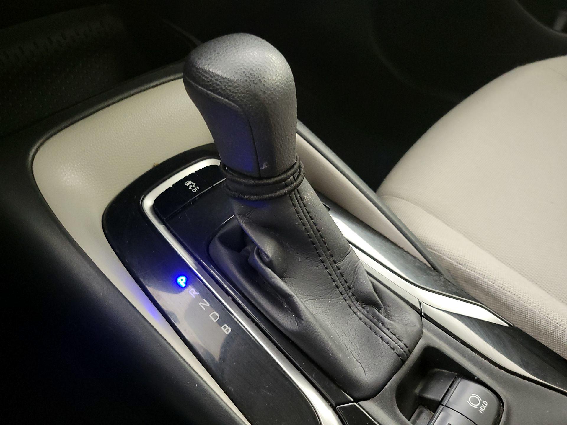 Thumbnail: 2020 Toyota Corolla - 17