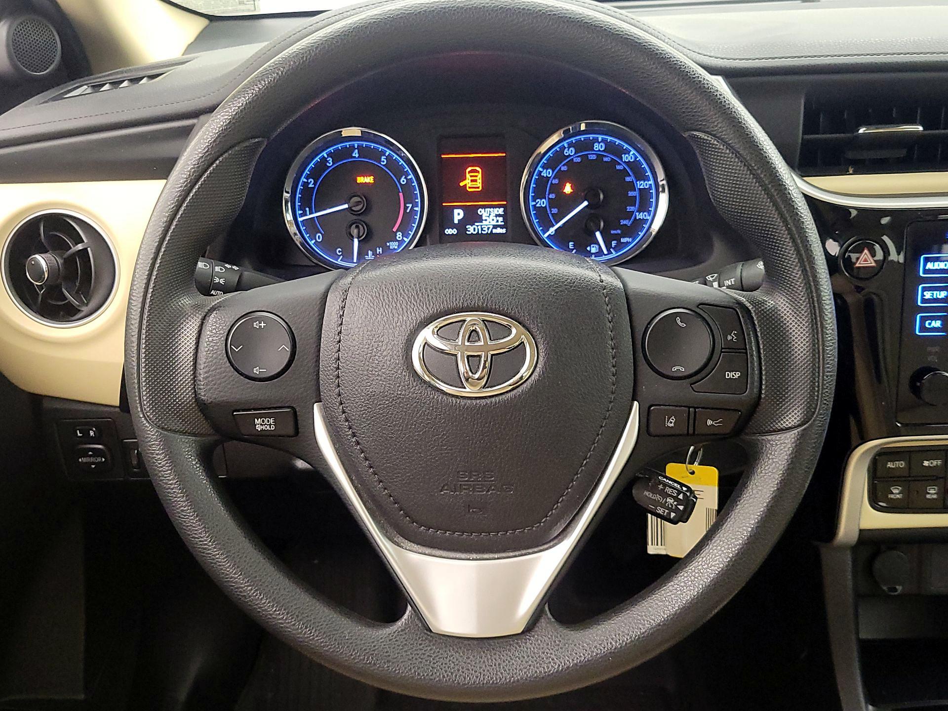 Thumbnail: 2018 Toyota Corolla - 10