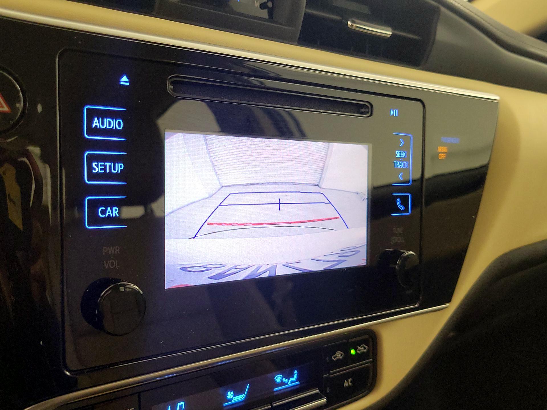 Thumbnail: 2018 Toyota Corolla - 14