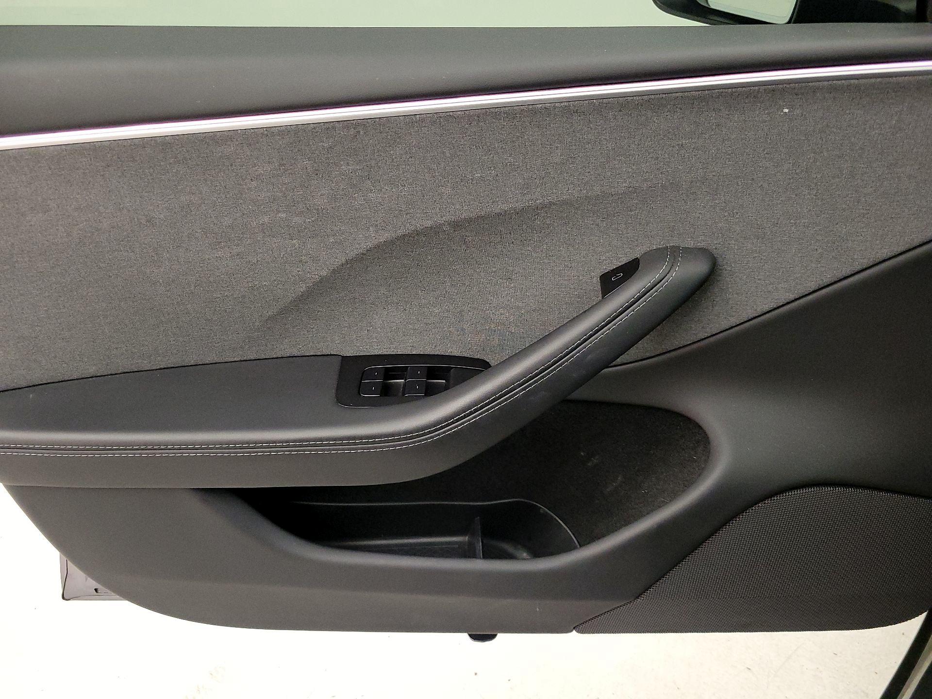 Thumbnail: 2024 Tesla Model 3 - 12