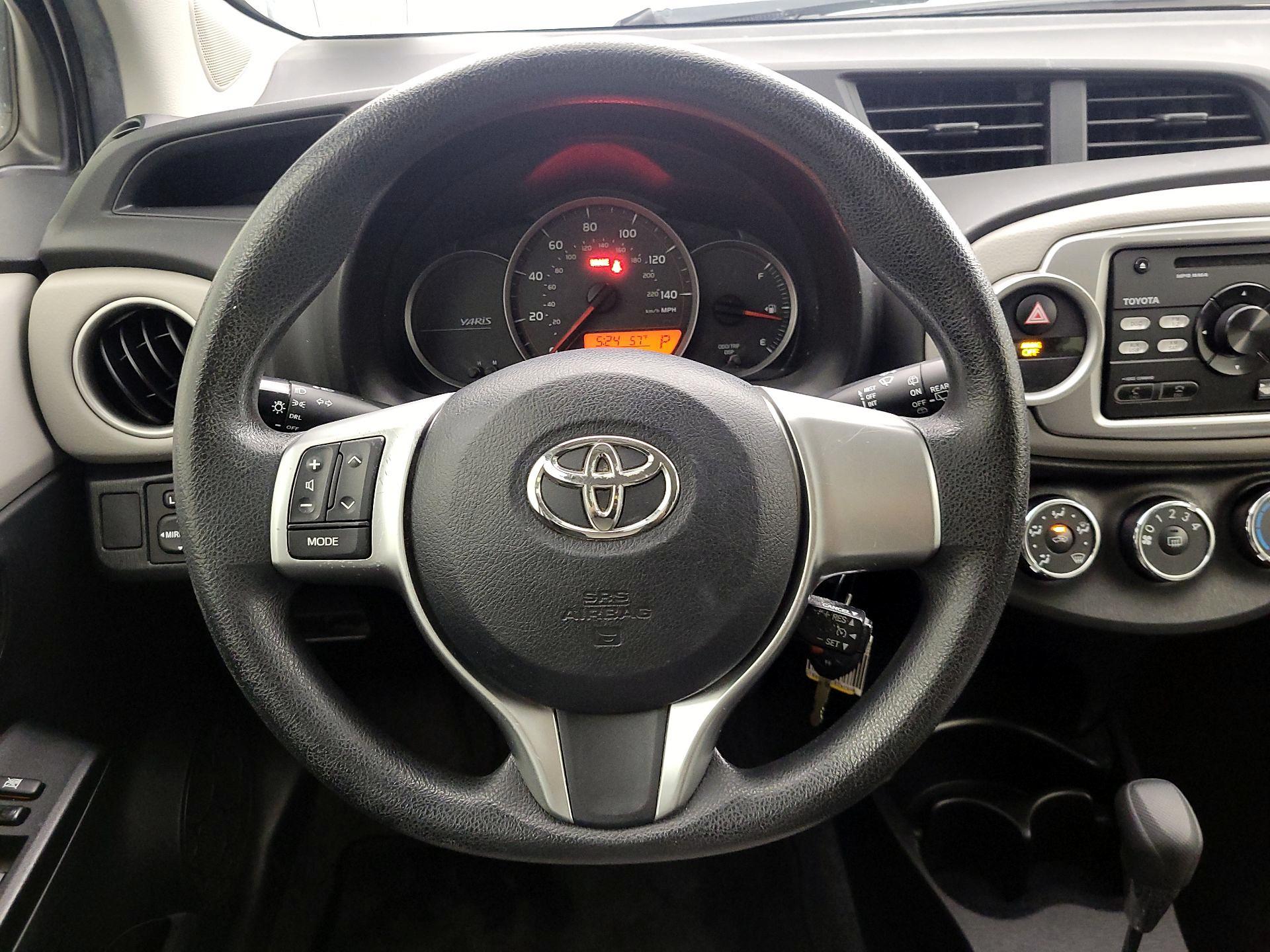 Thumbnail: 2014 Toyota Yaris - 10