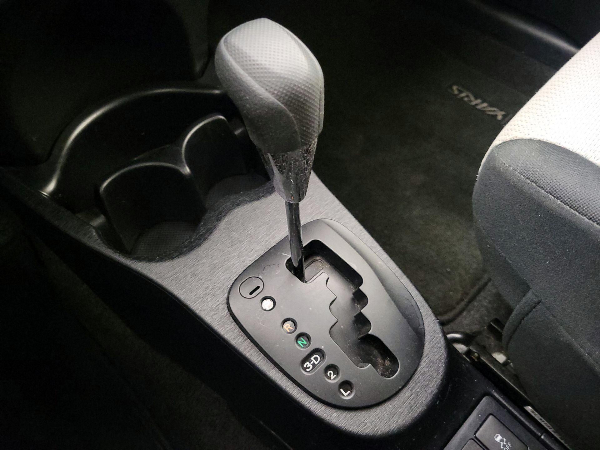 Thumbnail: 2014 Toyota Yaris - 16