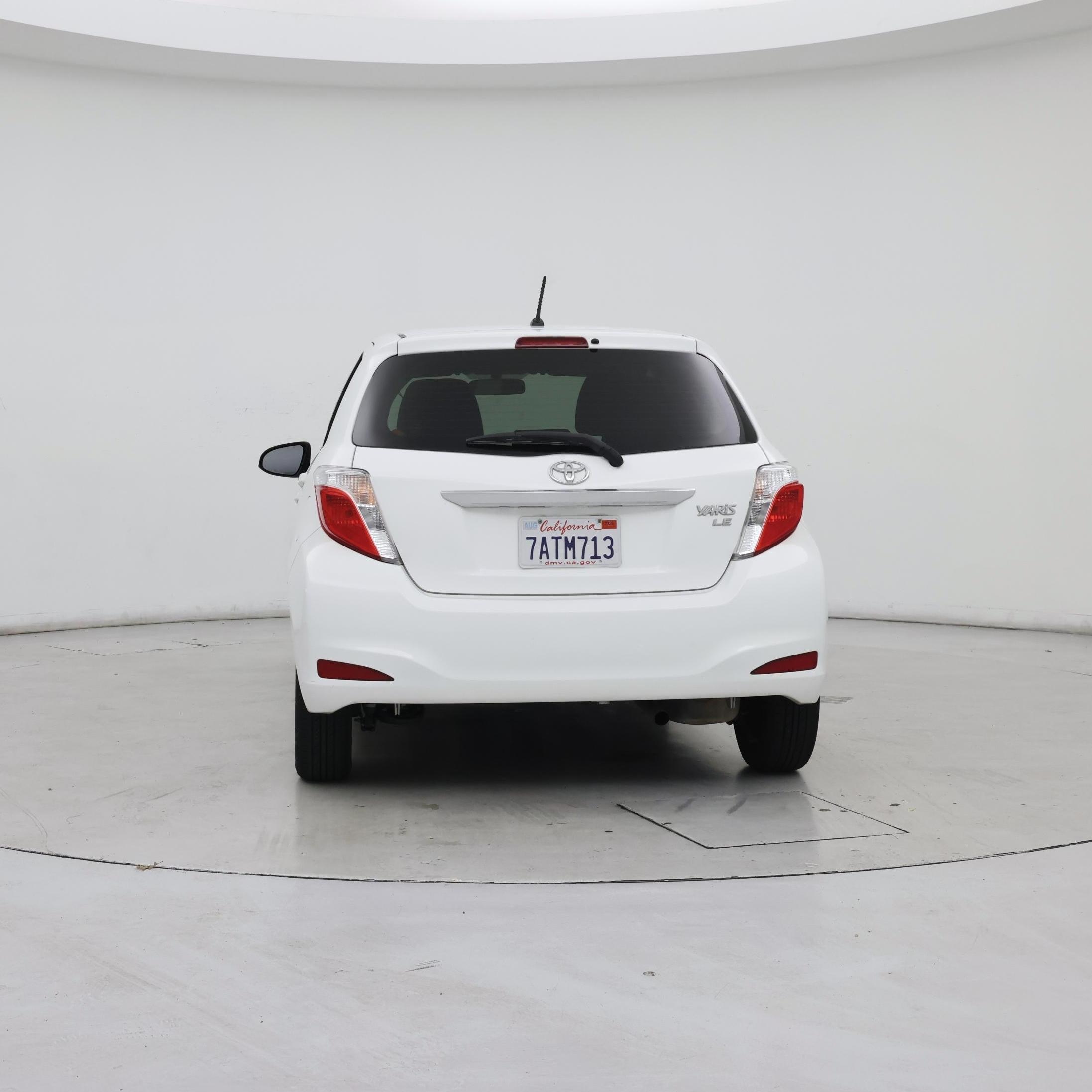 Thumbnail: 2014 Toyota Yaris - 6