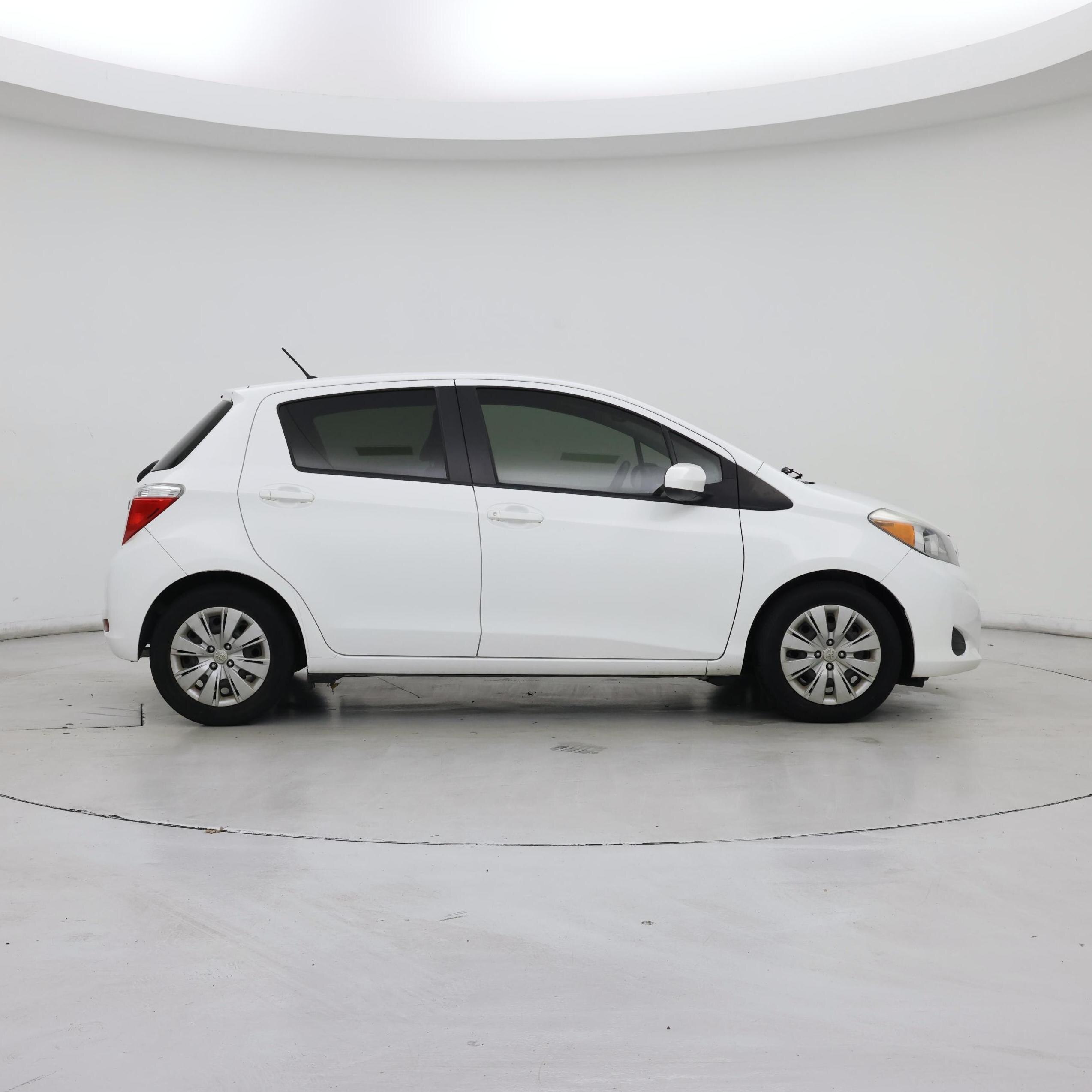 Thumbnail: 2014 Toyota Yaris - 7
